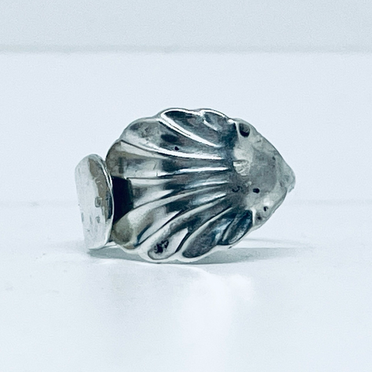Anello Artigianale SALE STELLA CHE e CONCHIGLIA Mod. INTERO  Realizzato con intero Antico Cucchiaino in Argento (Prima Metà del ’900)