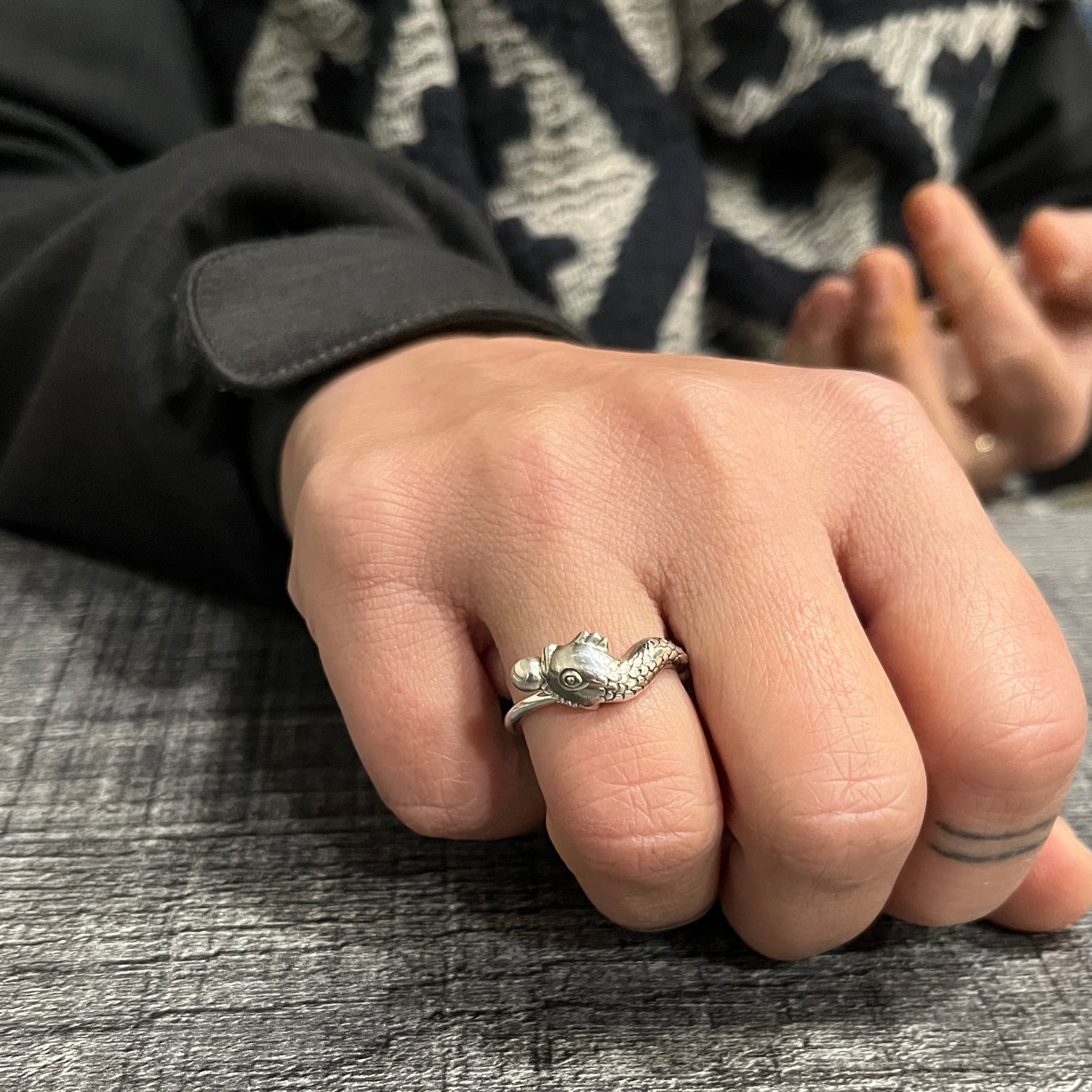 Anello Artigianale FEDINA DELFINO ARALDICO Mod. CLASSICO  Realizzato con Antica posata (Prima Metà del ’900)