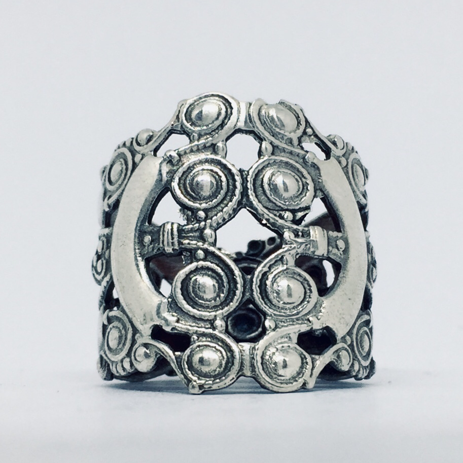 Anello Artigianale “BOCCHETTA SERRATURA SARDA” Realizzato con bocchetta serratura in Argento (Prima Metà del ’900)