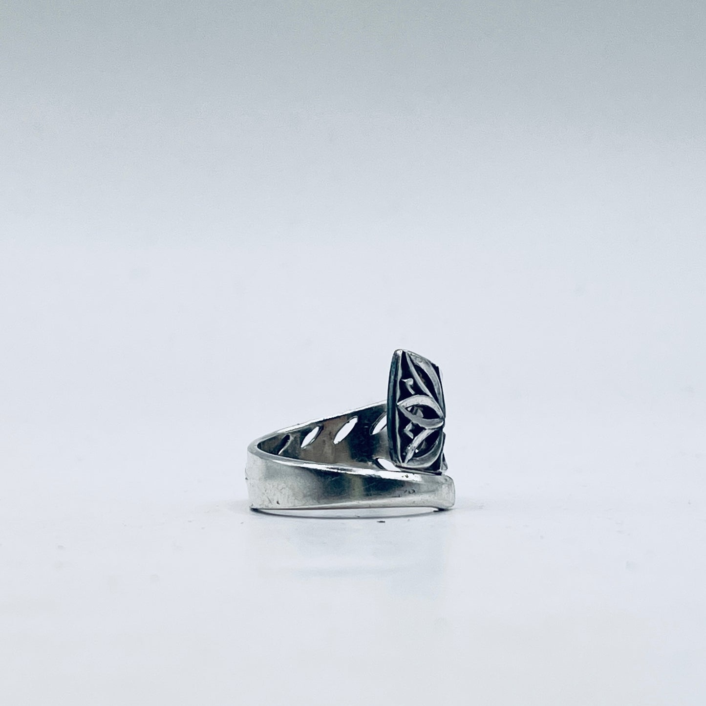 Anello Artigianale LOTO Mod. SPIRALE/INTERO/CLASSICO  Realizzato con Antica posata in Argento (Prima Metà del ’900)