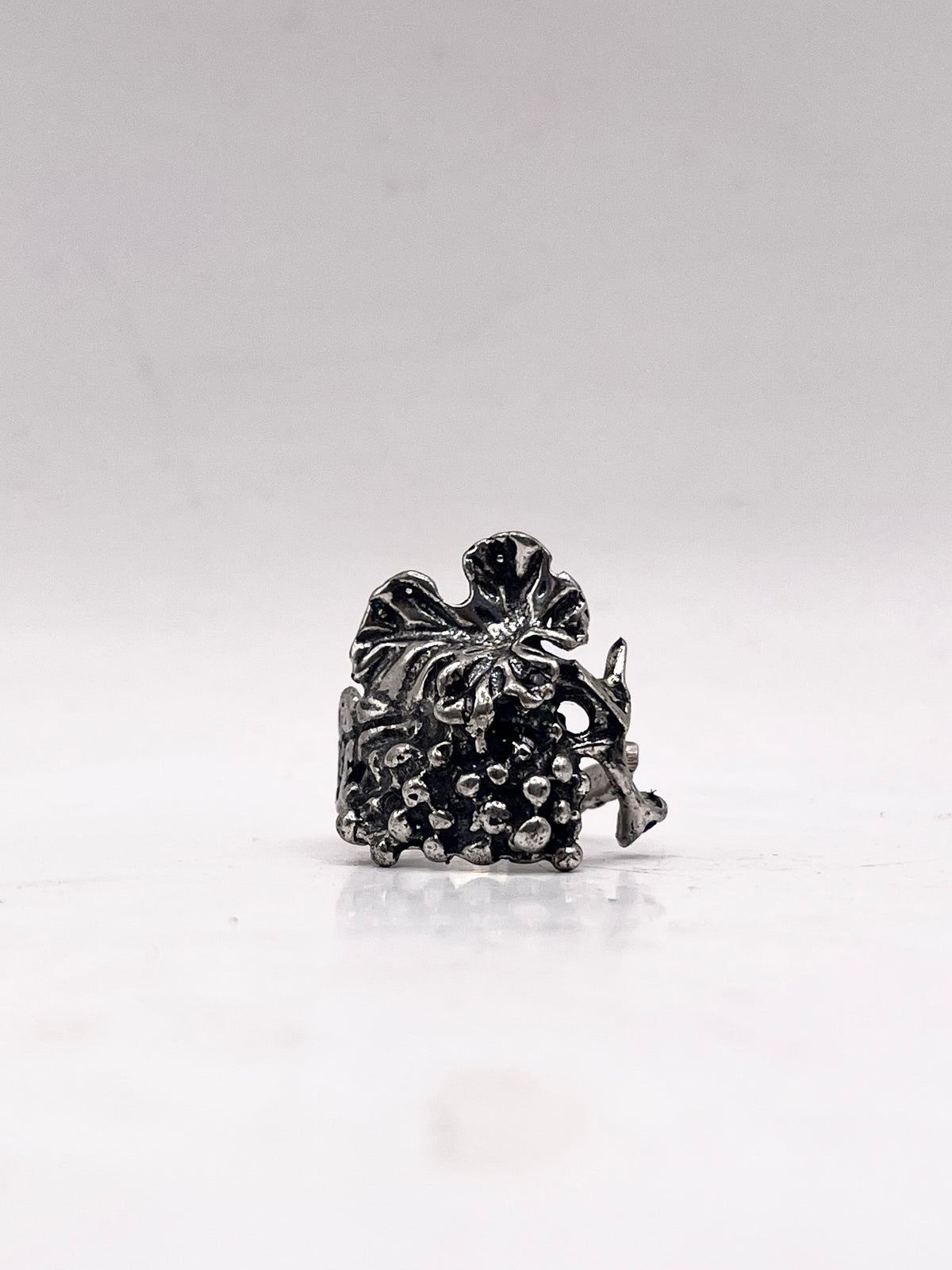 Anello Uva ricavato da un cucchiaino antico in argento 800 – vista 4
