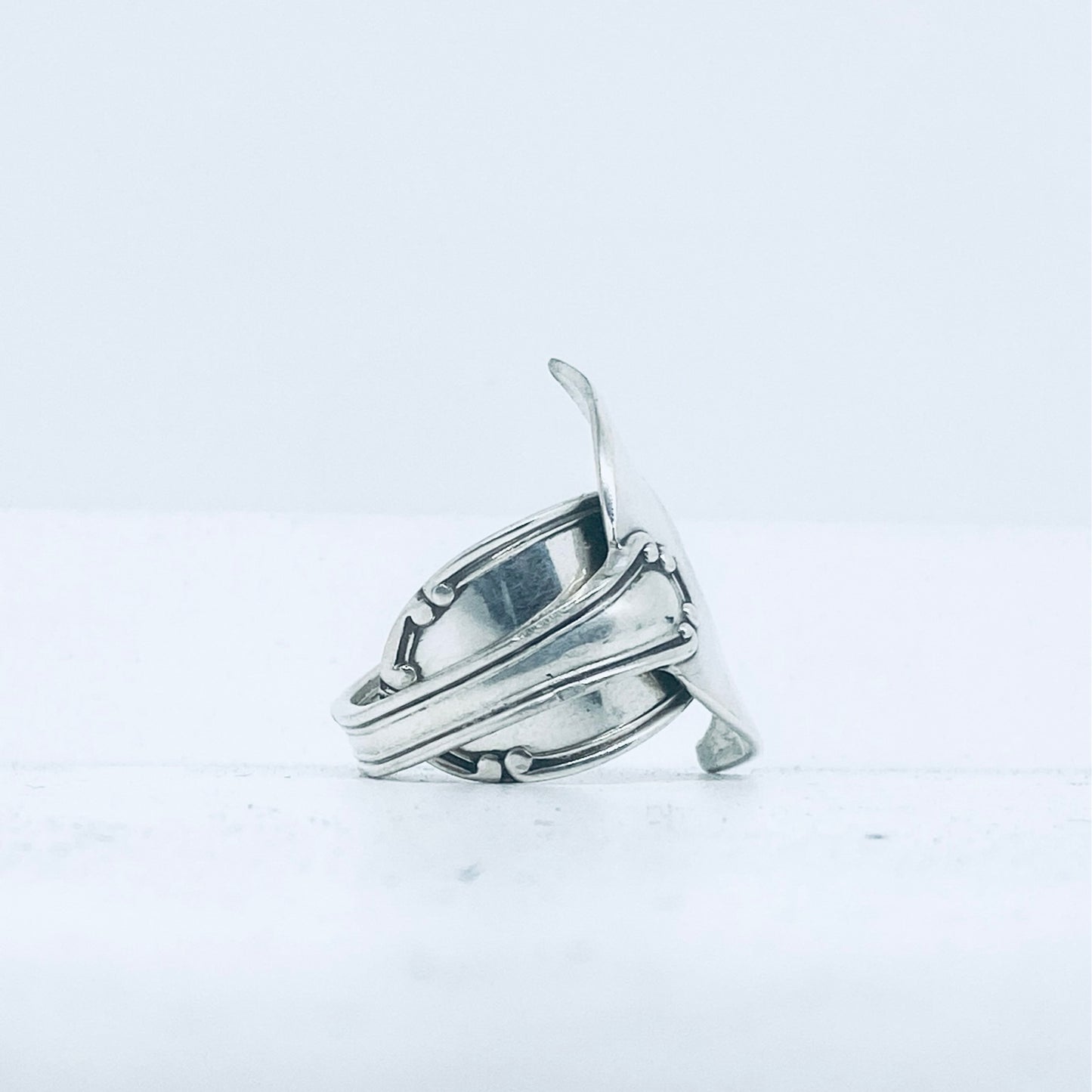 Anello Artigianale Mod. CODA#02  Realizzato con Antica posata in Argento (Prima Metà del ’900)