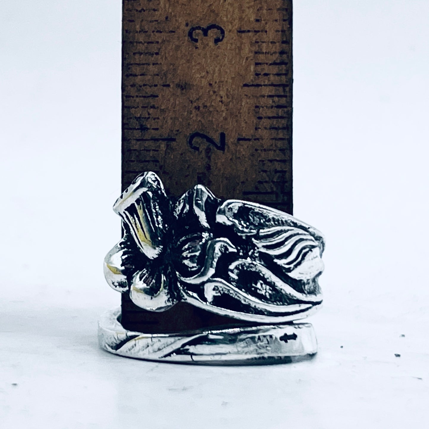 Anello Artigianale IRIS Mod. SPIRALE  Realizzato con  Antica posata in Argento (Prima Metà del ’900)