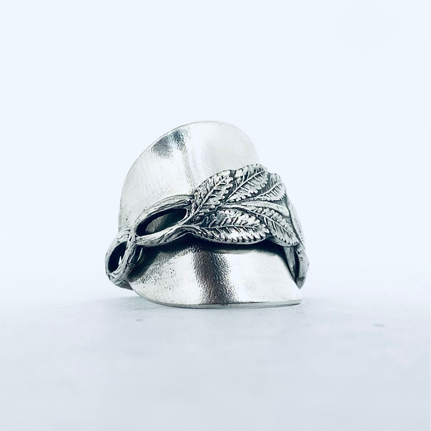Anello Artigianale ROSA Mod. INTERO  Realizzato con intero Antico Cucchiaino in Argento (Prima Metà del ’900)