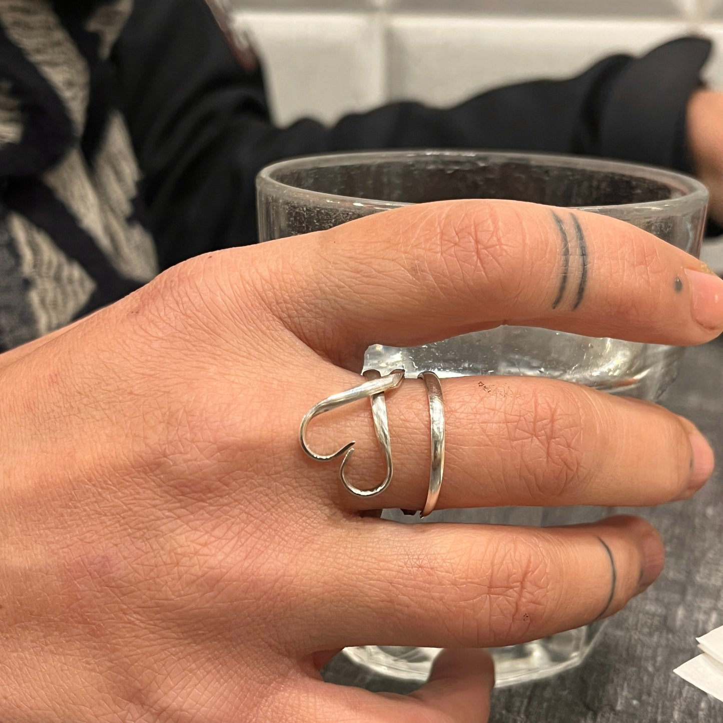 Anello Artigianale Mod. FORCHETTINA CUORE DELICATO Realizzato con parte di antica forchettina in Argento (Prima Metà del ’900)