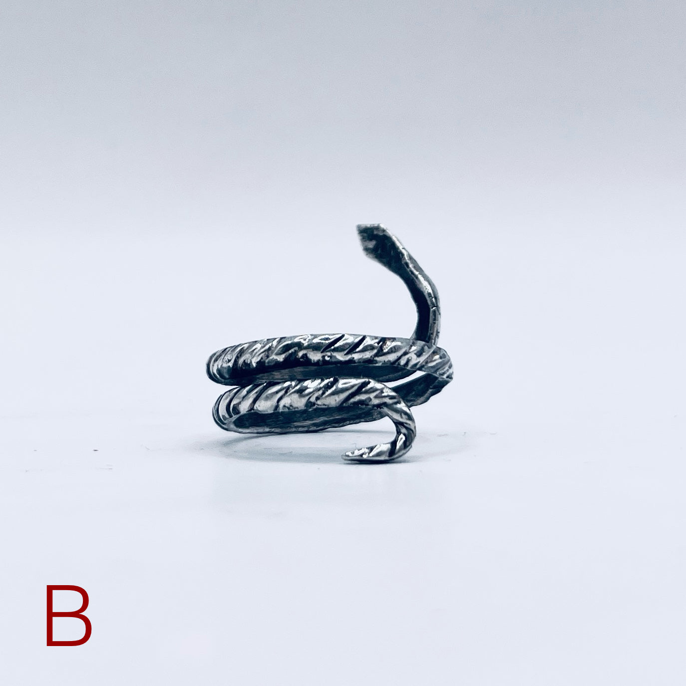 Anello Artigianale SERPENTE Realizzato con parte di Antico porta tovagliolo in Argento (Prima Metà del ’900)
