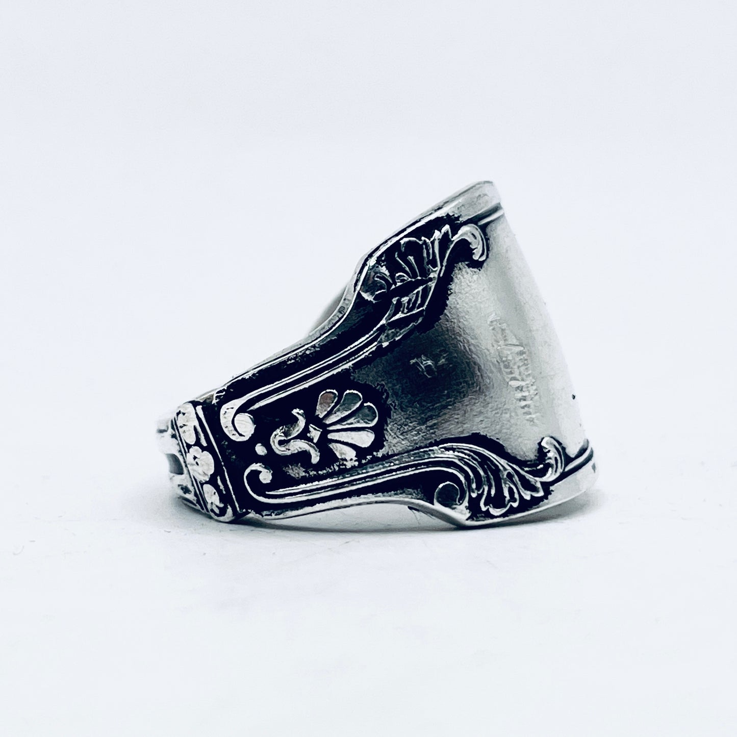 Anello Artigianale GIGLIO UOMO  Mod. CLASSICO  Realizzato con Antica posata in Argento (Prima Metà del ’900)