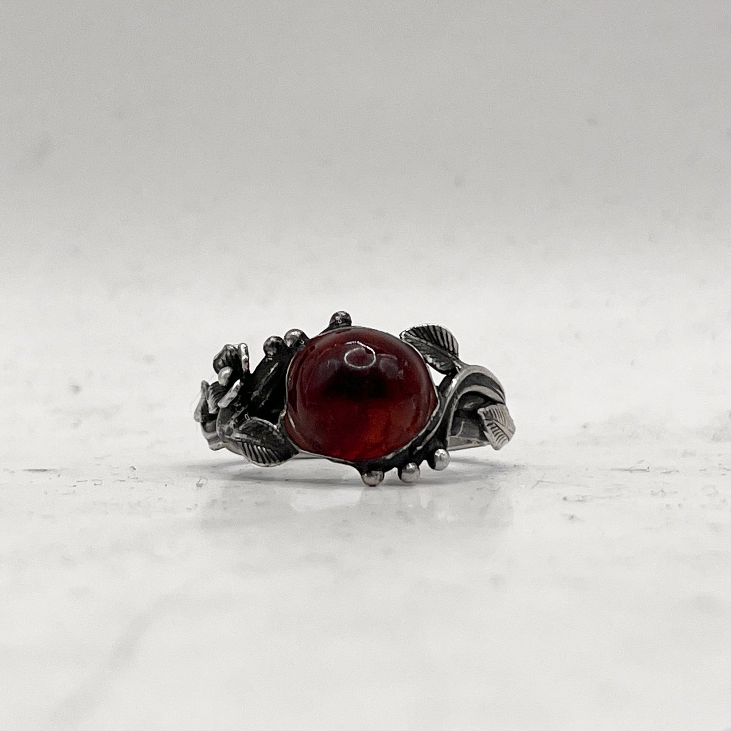 Anello Artigianale SPILLA AMBRA Mod. SPILLA Realizzato con Antica spilla in Argento (Prima Metà del ’900)