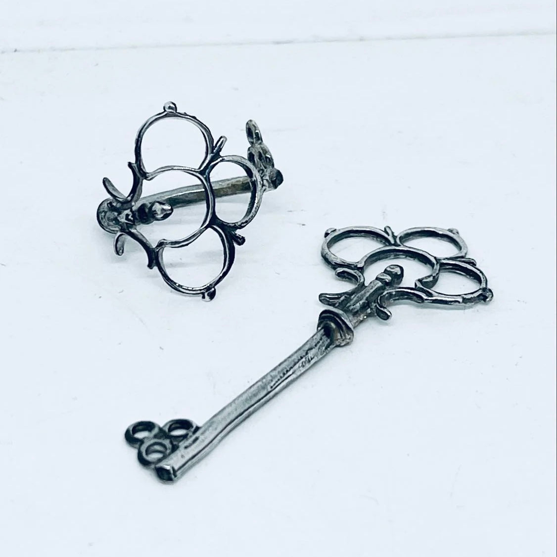 Anello Artigianale “CHIAVE TRIFOGLIO ARGENTO 925” Realizzato con Antica Chiave in Argento