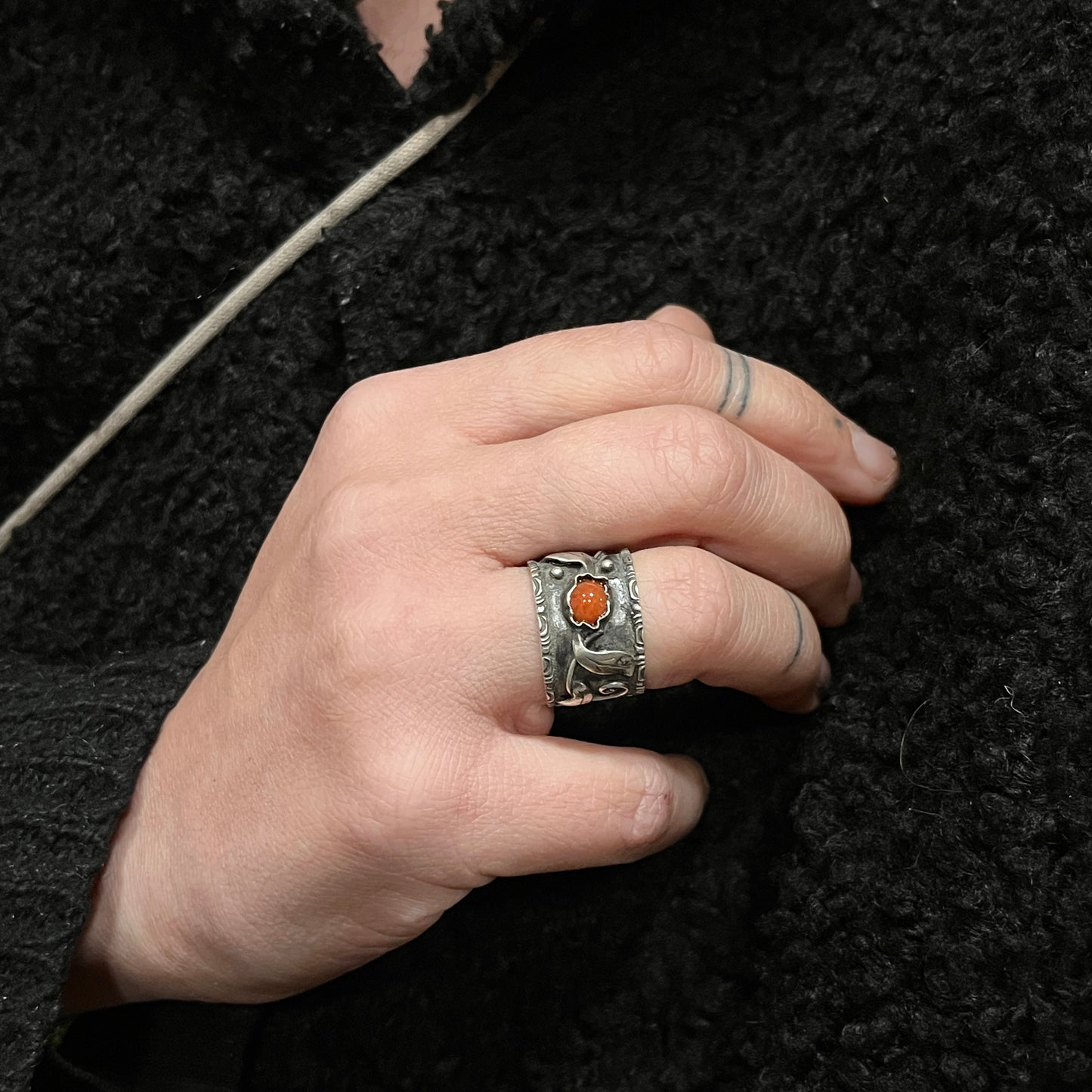 Anello Artigianale SPILLA CORALLO Mod. SPILLA Realizzato con Antica spilla in Argento (Prima Metà del ’900)