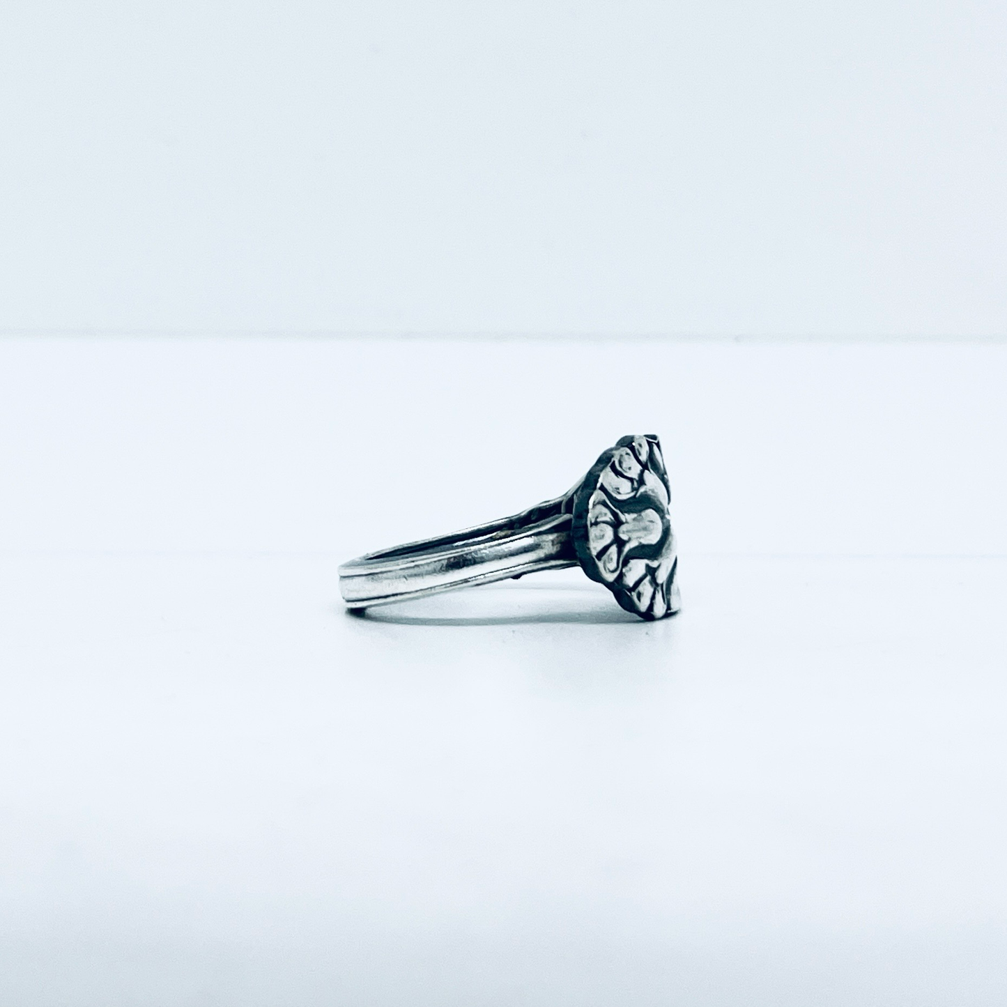 Anello Artigianale CAMPANULE  Mod. CLASSICO  Realizzato con Antica posata in Argento (Prima Metà del ’900)