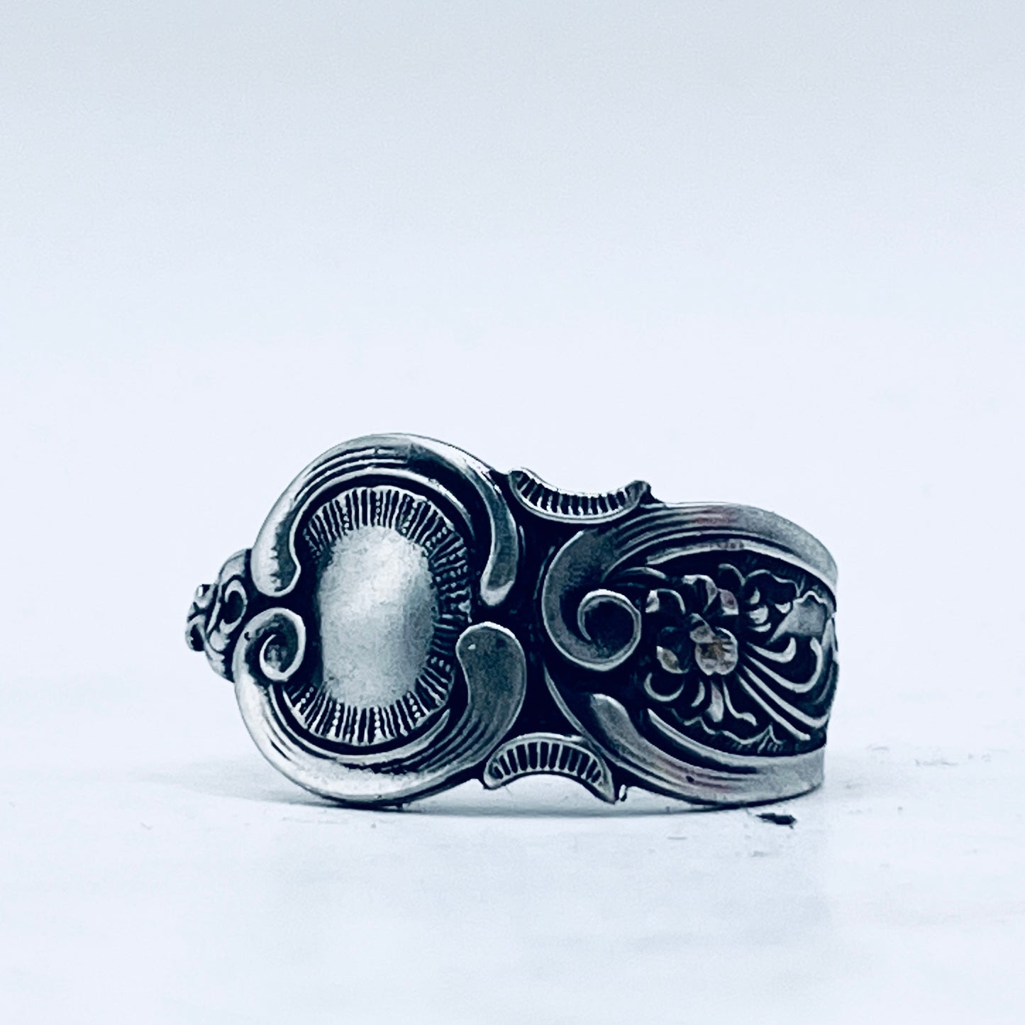 Anello Artigianale Mod. CLASSICO  JUGENDSTIL Realizzato con Antica posata in Argento (Prima Metà del ’900)