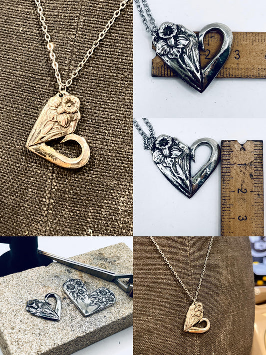 Pendente Artigianale Mod. CUORE SALDATO NARCISO Realizzato con Antica Posata in Argento (Prima Metà del ’900)