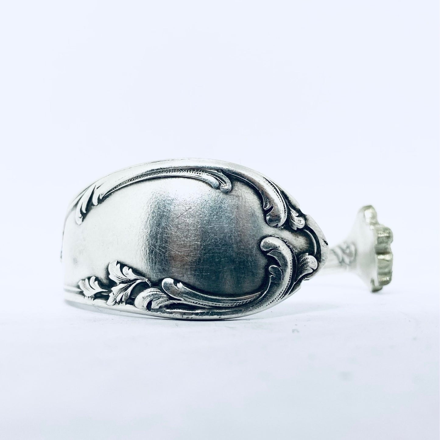 Bracciale Artigianale Mod. MANICO  Realizzato con Antica posata in Argento (Prima Metà del ’900)
