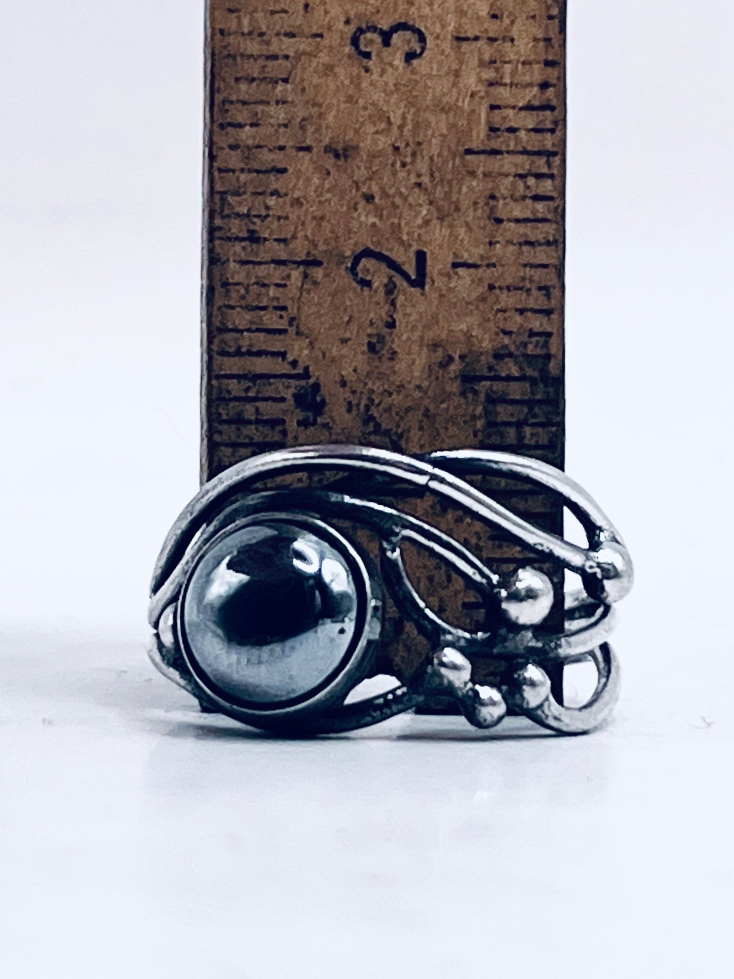 Anello Artigianale SPILLA RADICI Mod. SPILLA CON EMATITE Realizzato con Antica spilla in Argento (Prima Metà del ’900)