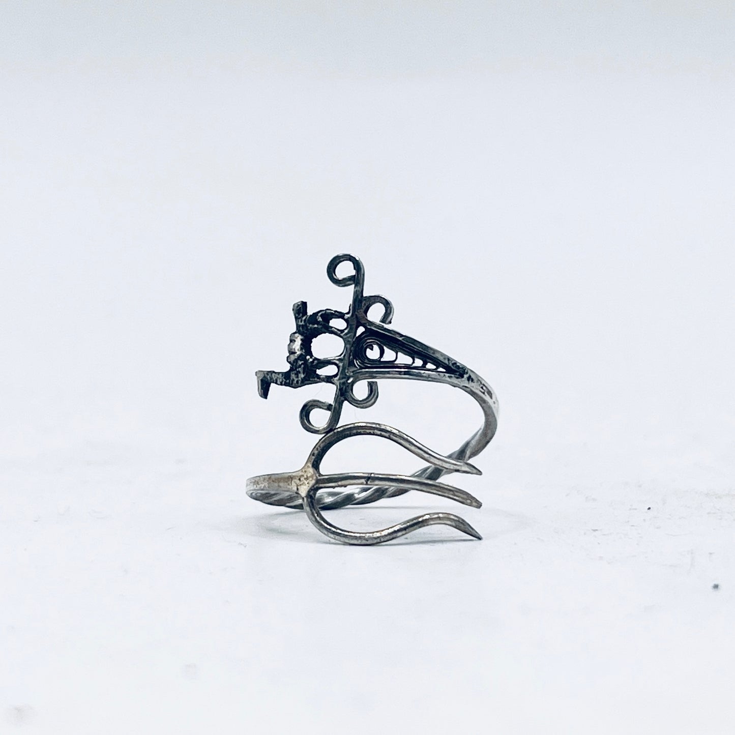 Anello Artigianale LAMA Mod. FORCHETTINA Realizzato con intera antica forchettina in Argento 925 (Prima Metà del ’900)