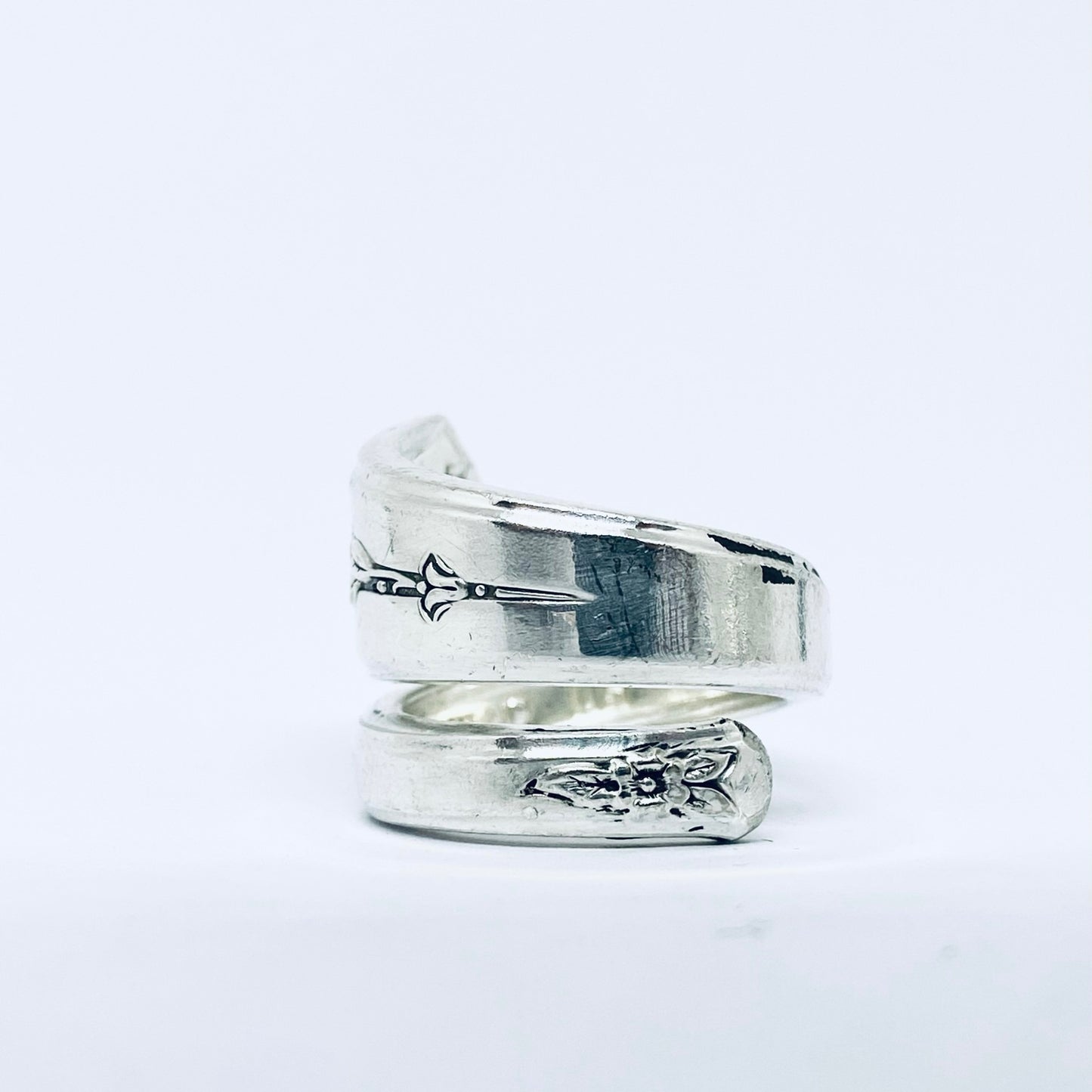 Anello Artigianale CORONA FIORI Mod. SPIRALE  Realizzato con Antica posata in Argento (Prima Metà del ’900)