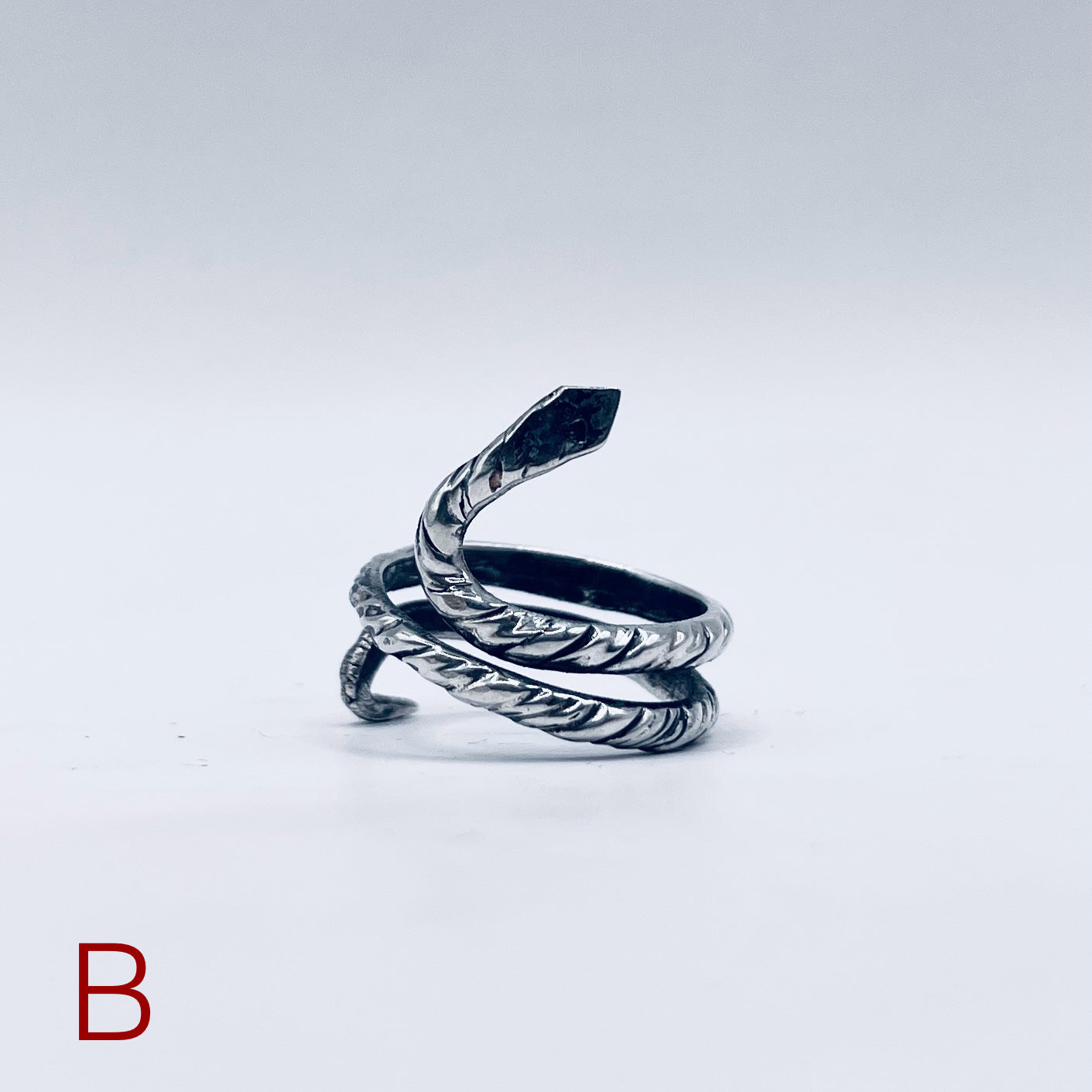 Anello Artigianale SERPENTE Realizzato con parte di Antico porta tovagliolo in Argento (Prima Metà del ’900)