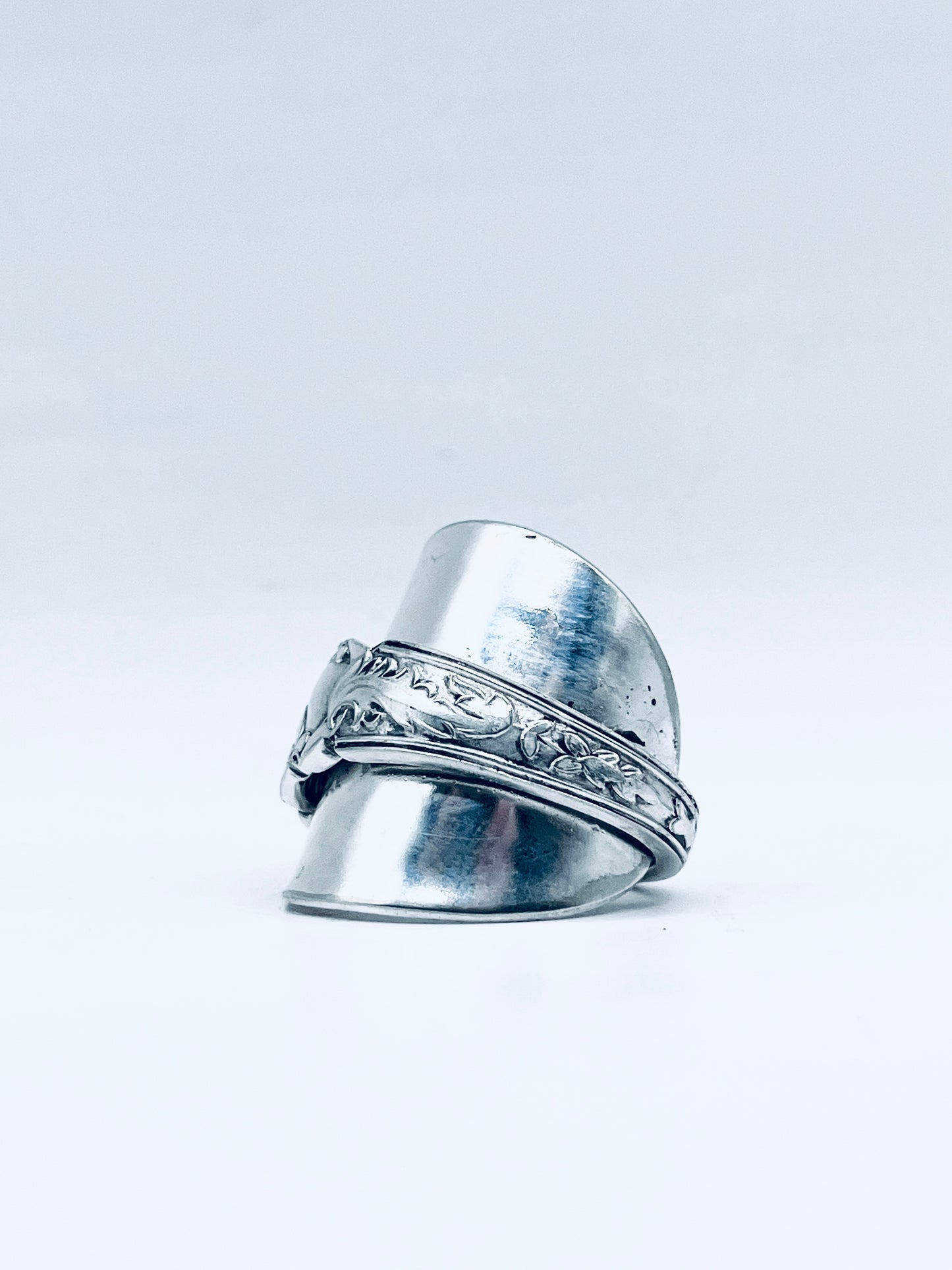 Anello Artigianale PAVONE Mod. SPIRALE/INTERO/CLASSICO  Realizzato con intero Antico Cucchiaino in Argento (Prima Metà del ’900)