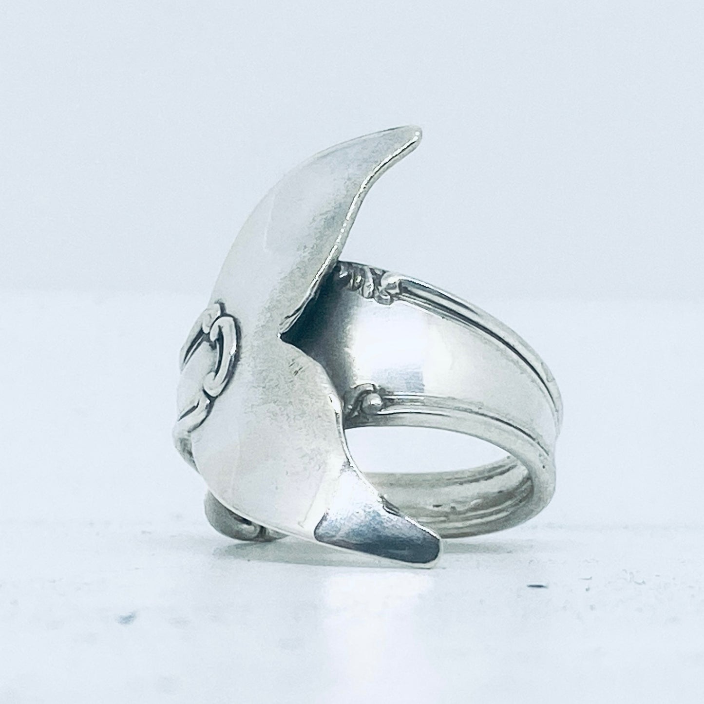 Anello Artigianale Mod. CODA#02  Realizzato con Antica posata in Argento (Prima Metà del ’900)