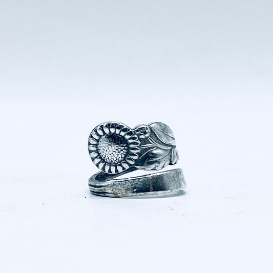 Anello Artigianale GIRASOLE Mod. SPIRALE  Realizzato con  Antica posata in Argento (Prima Metà del ’900)