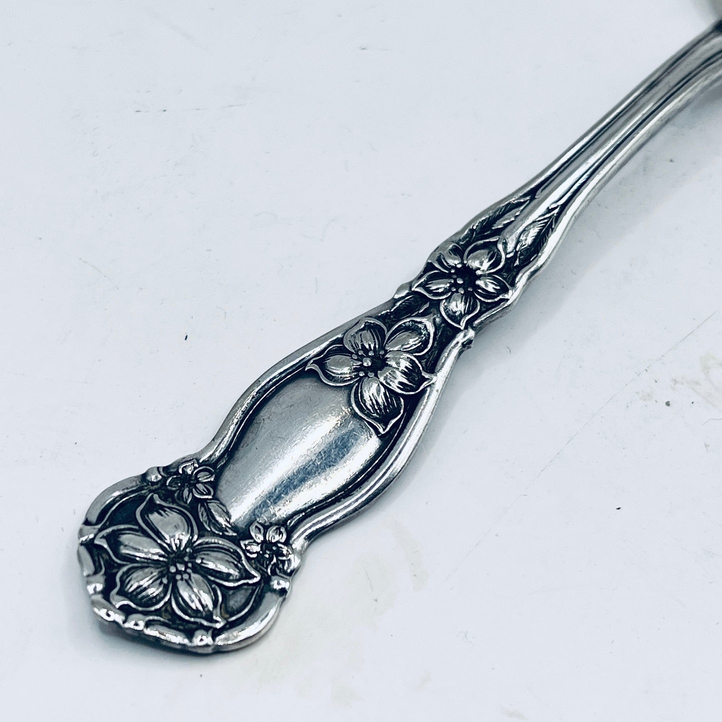 Anello Artigianale Mod. SPIRALE  ZAGARA Realizzato con Antica posata in Argento (Prima Metà del ’900)