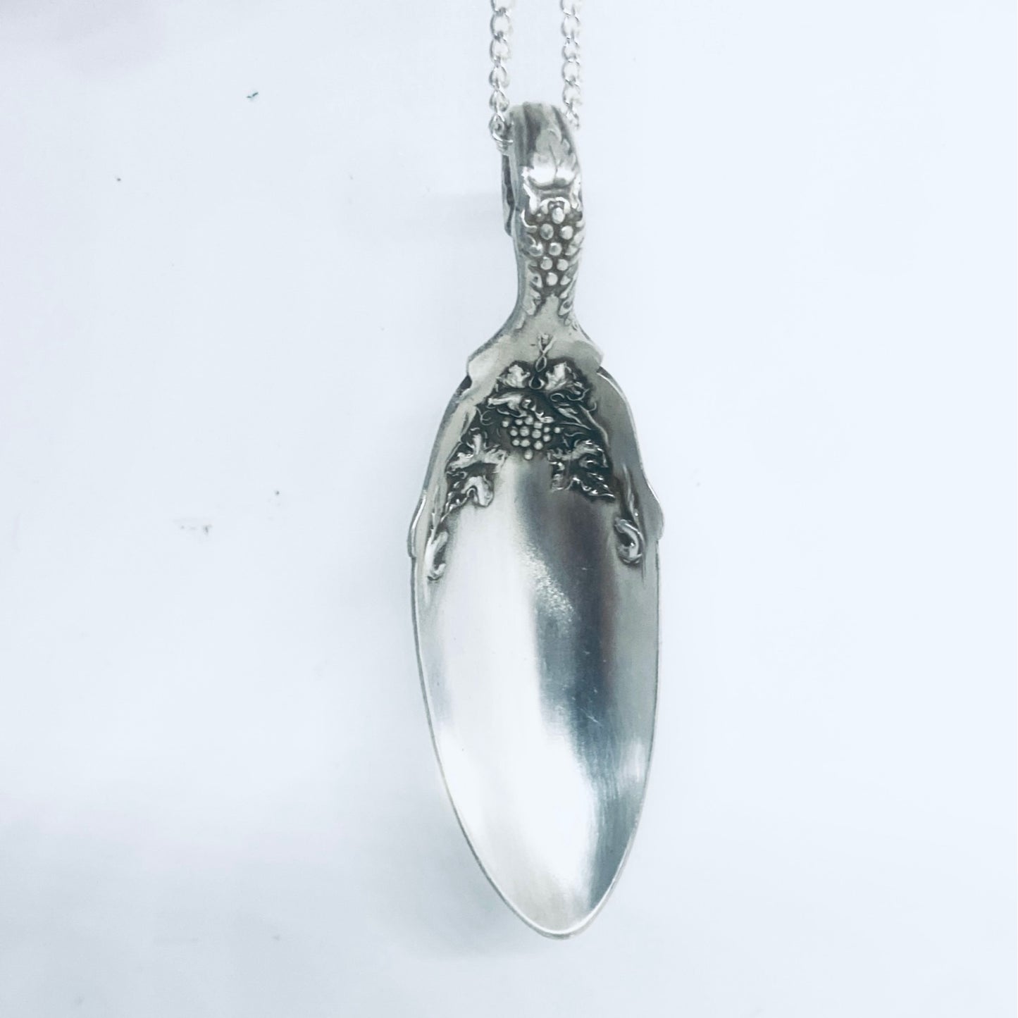 Pendente Artigianale UVA Mod. CUCCHIAIO Realizzato con Antica Posata in Argento (Prima Metà del ’900)