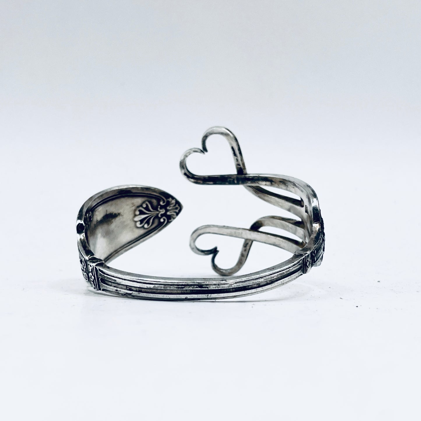 Bracciale Artigianale Mod. FORCHETTA  CUORE DOPPIO Realizzato con Antica posata in lega d’argento (Prima Metà del ’900)