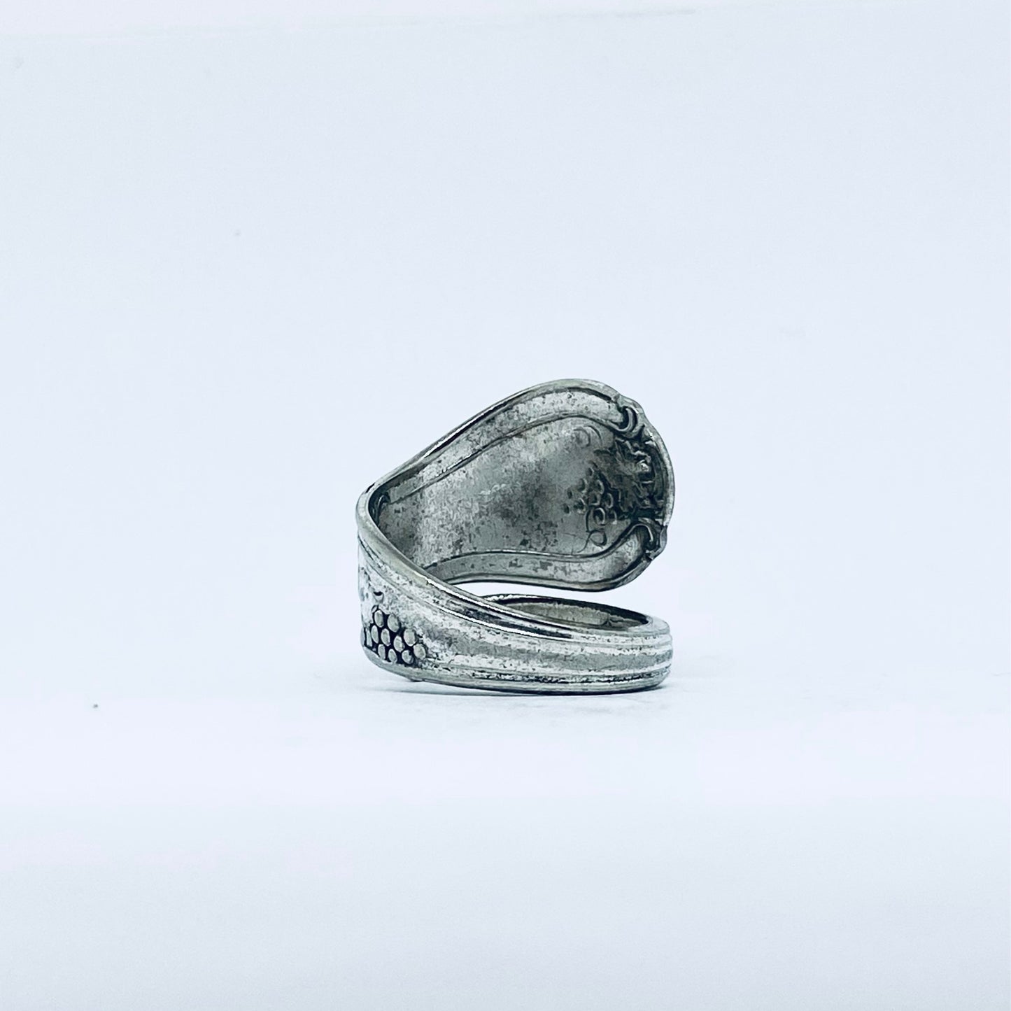 Anello Artigianale UVA Mod. SPIRALE  Realizzato con Antica posata in Argento (Prima Metà del ’900)
