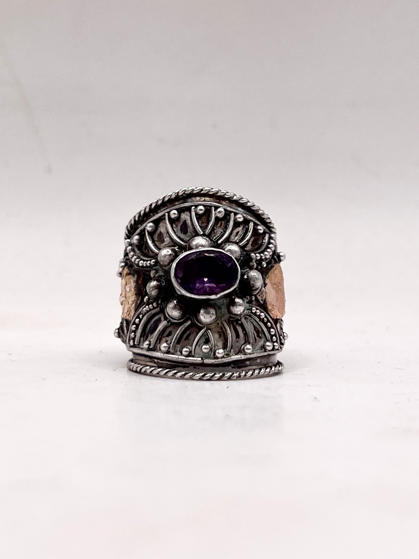 Anello Artigianale SGUARDO Mod. SPILLA AMETISTA Realizzato con Antica spilla in Argento (Prima Metà del ’900)