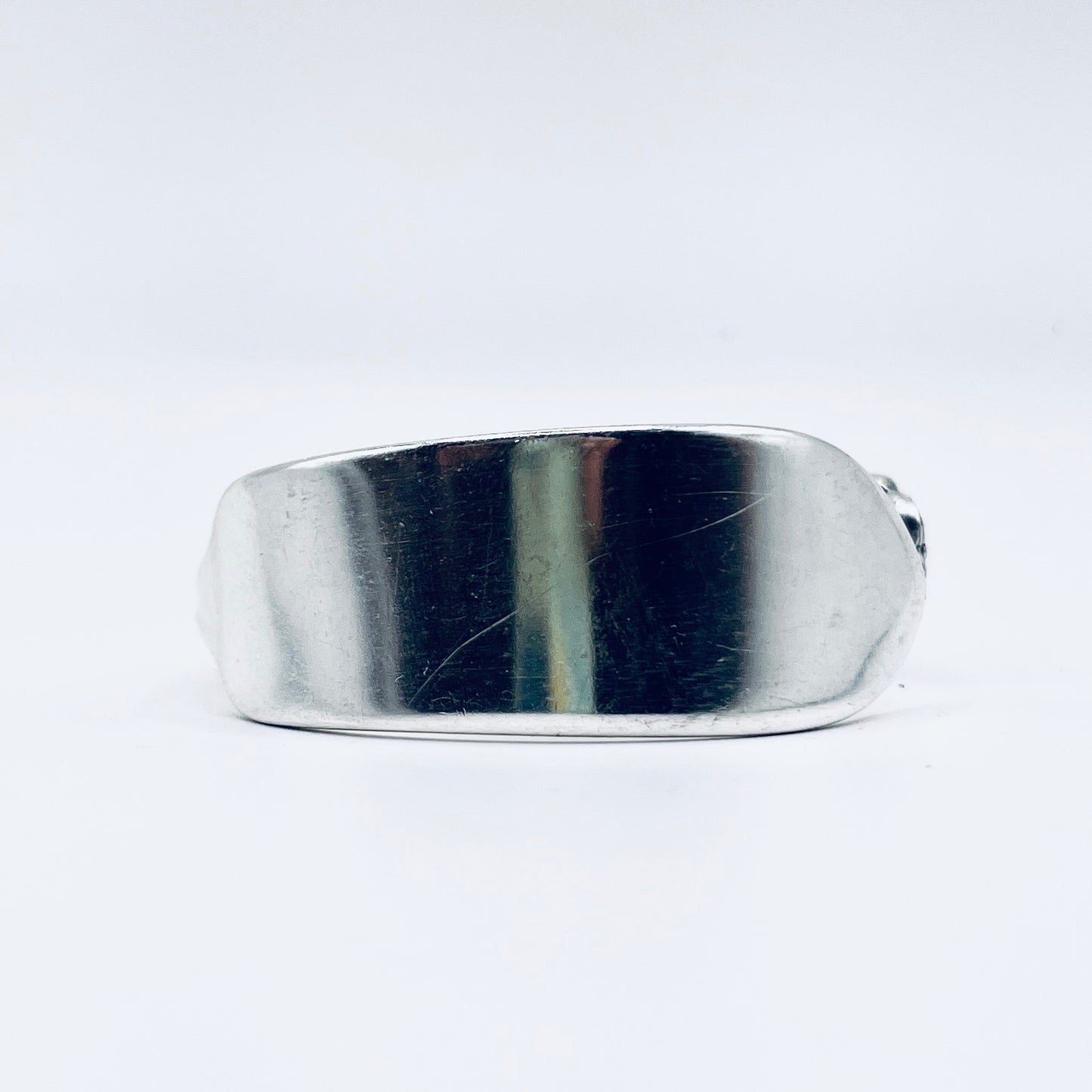 Bracciale Artigianale NARCISO Mod. MASTER BUTTER KNIFE  Realizzato con Antica posata in Argento (Prima Metà del ’900)