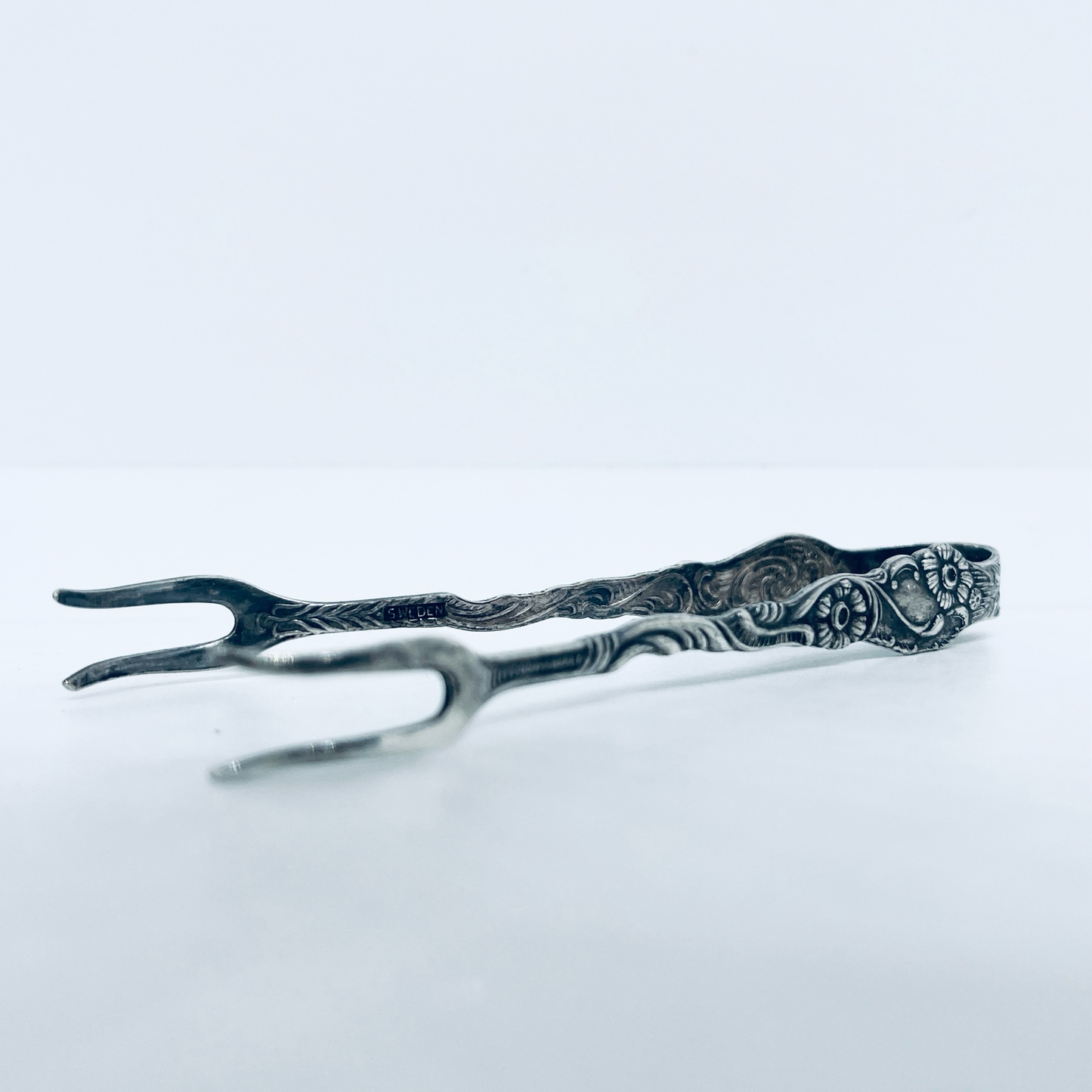 Bracciale Artigianale Mod. PINZETTA ZUCCHERO  Realizzato con Antica posata in Argento (Prima Metà del ’900)