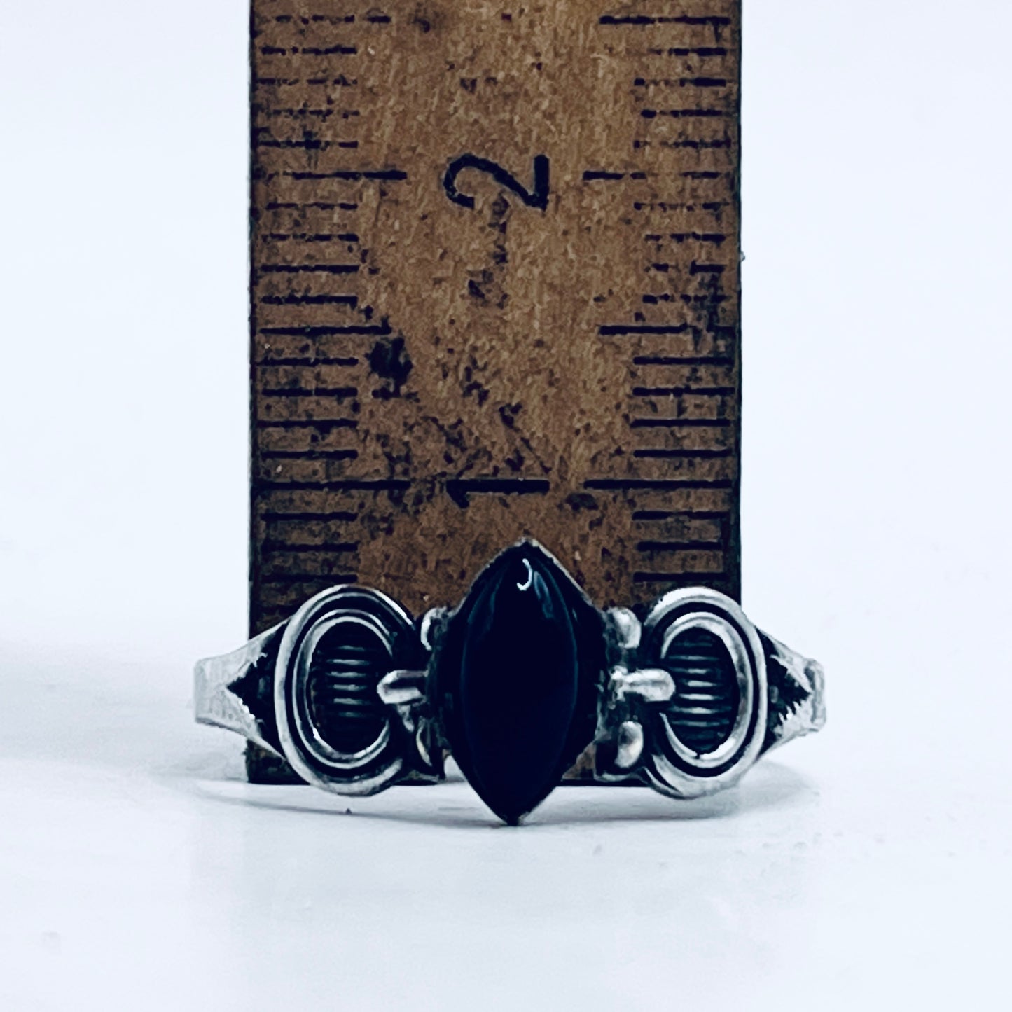 Anello Artigianale SPILLA ONICE Mod. SPILLA Realizzato con Antica spilla in Argento (Prima Metà del ’900)
