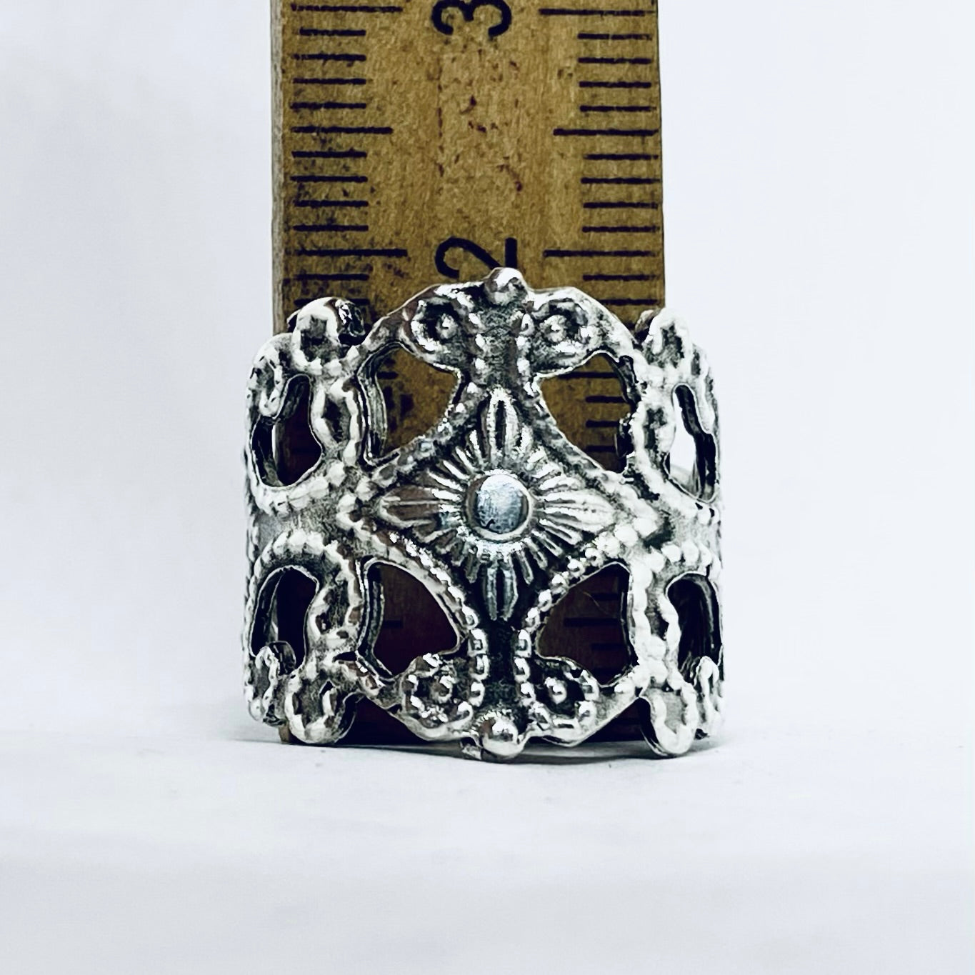 Anello Artigianale “BOCCHETTA SERRATURA ROMBO” Realizzato con bocchetta serratura in Argento (Prima Metà del ’900)