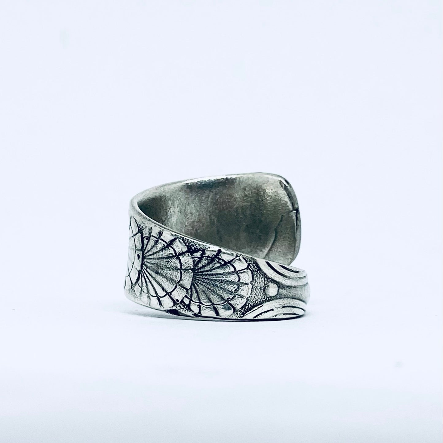 Anello Artigianale GUFO Mod. CLASSICO/SPIRALE  Realizzato con Antica posata in Argento (Prima Metà del ’900)
