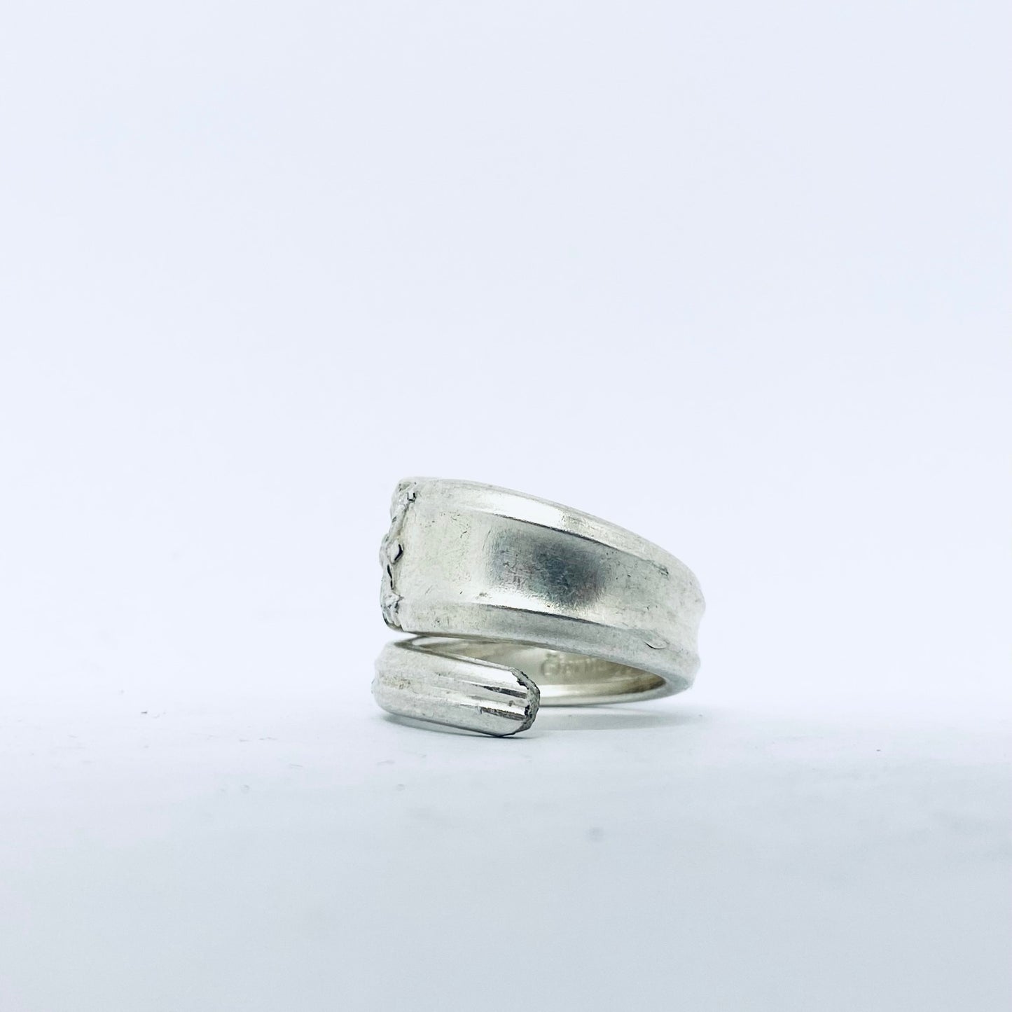 Anello Artigianale Mod. SPIRALE  Realizzato con Antica posata in Argento (Prima Metà del ’900)