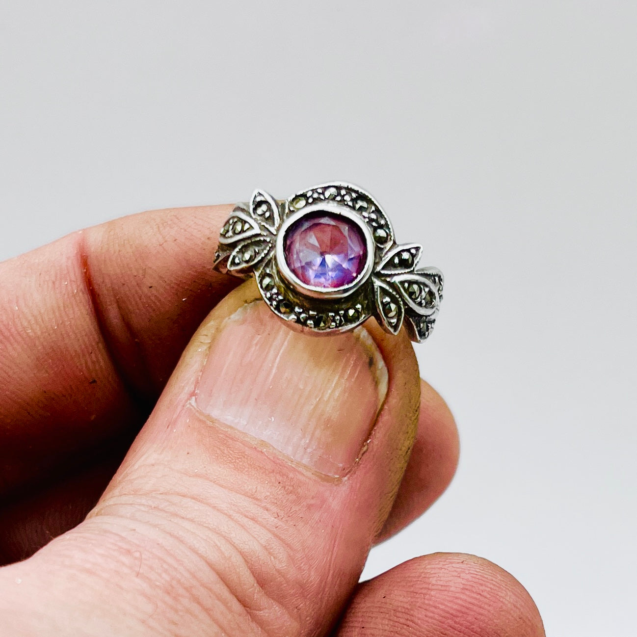 Anello Artigianale SPILLA AMETISTA MARCASSITE Mod. SPILLA Realizzato con Antica spilla in Argento (Prima Metà del ’900)