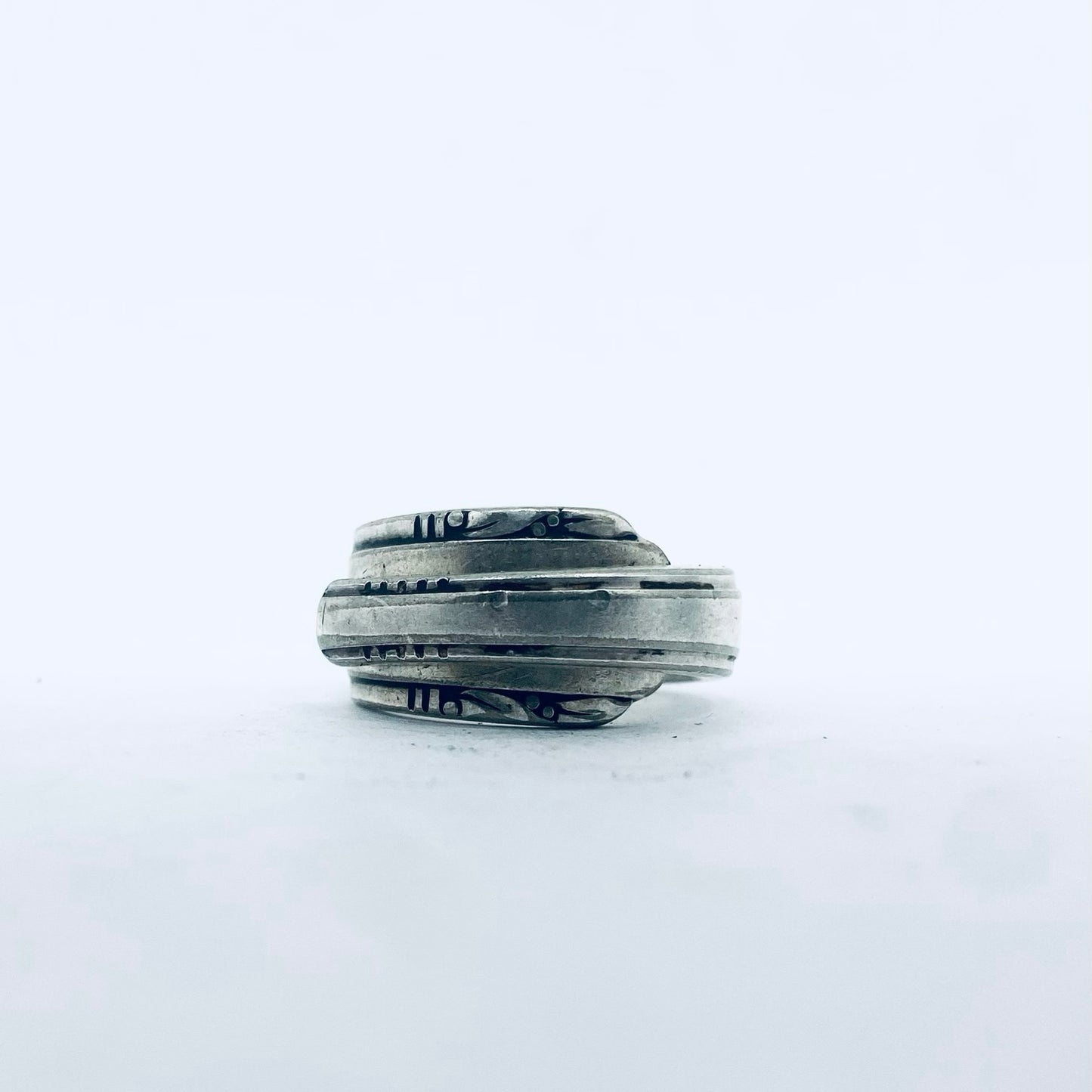 Anello Artigianale SOVRAPPOSTO Mod. CLASSICO  Realizzato con Antica posata in Argento (Prima Metà del ’900)
