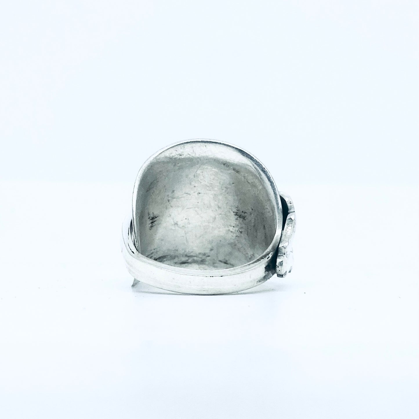 Anello Artigianale TRAFORO Mod. INTERO  Realizzato con intero Antico Cucchiaino in Argento (Prima Metà del ’900)