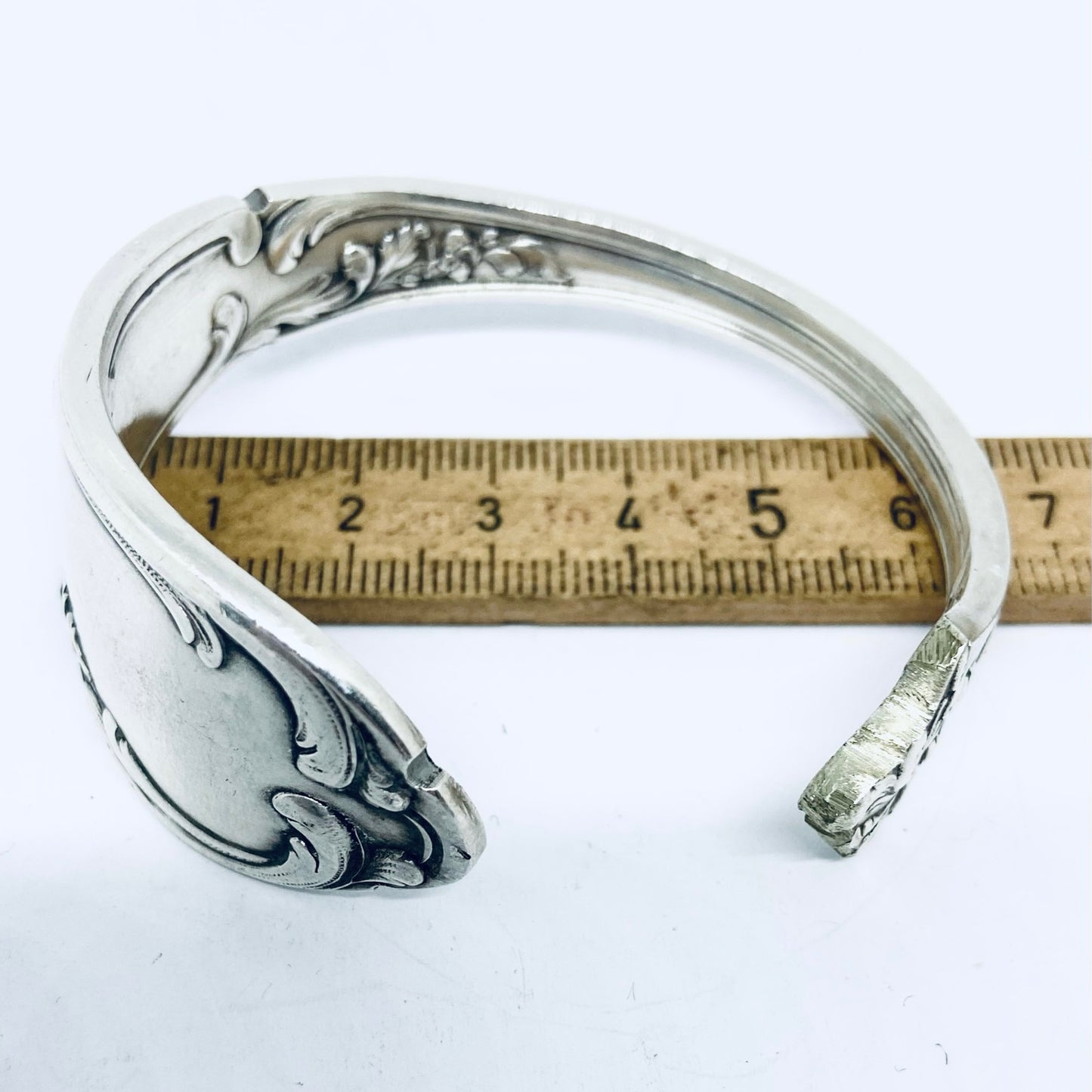 Bracciale Artigianale Mod. MANICO  Realizzato con Antica posata in Argento (Prima Metà del ’900)