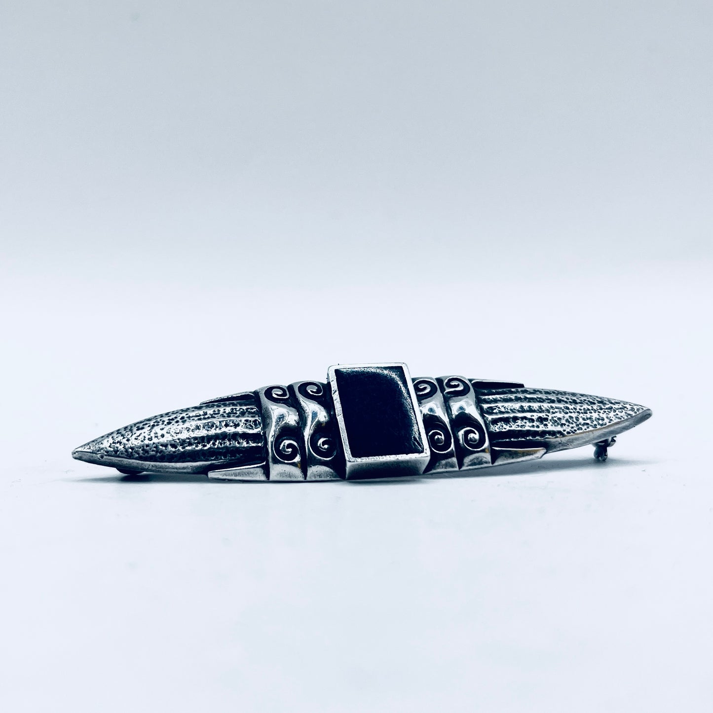 Anello Artigianale ONICE Mod. SPILLA Realizzato con Antica spilla in Argento (Prima Metà del ’900)