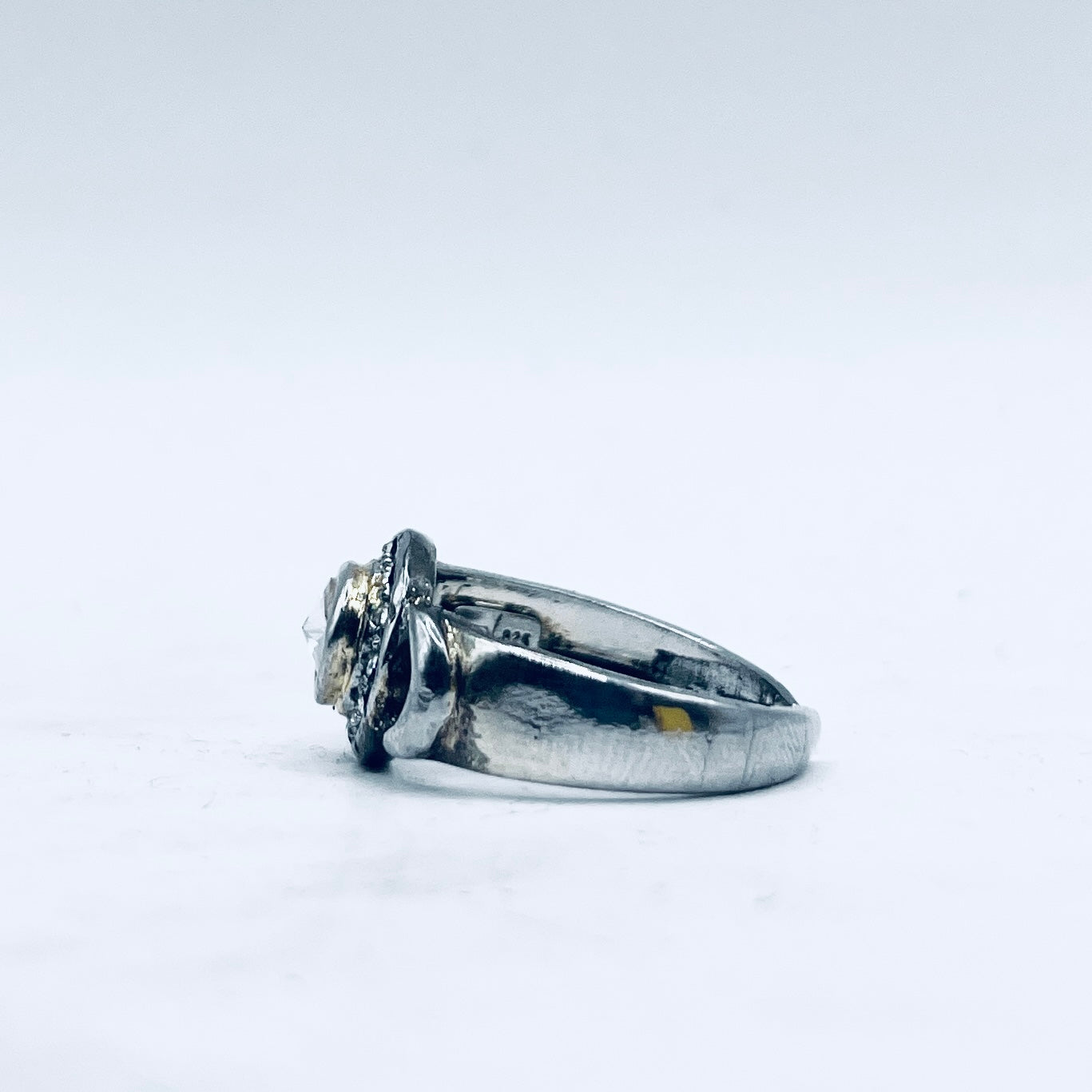 Anello Artigianale SPILLA ZIRCONI Mod. SPILLA Realizzato con Antica spilla in Argento (Prima Metà del ’900)