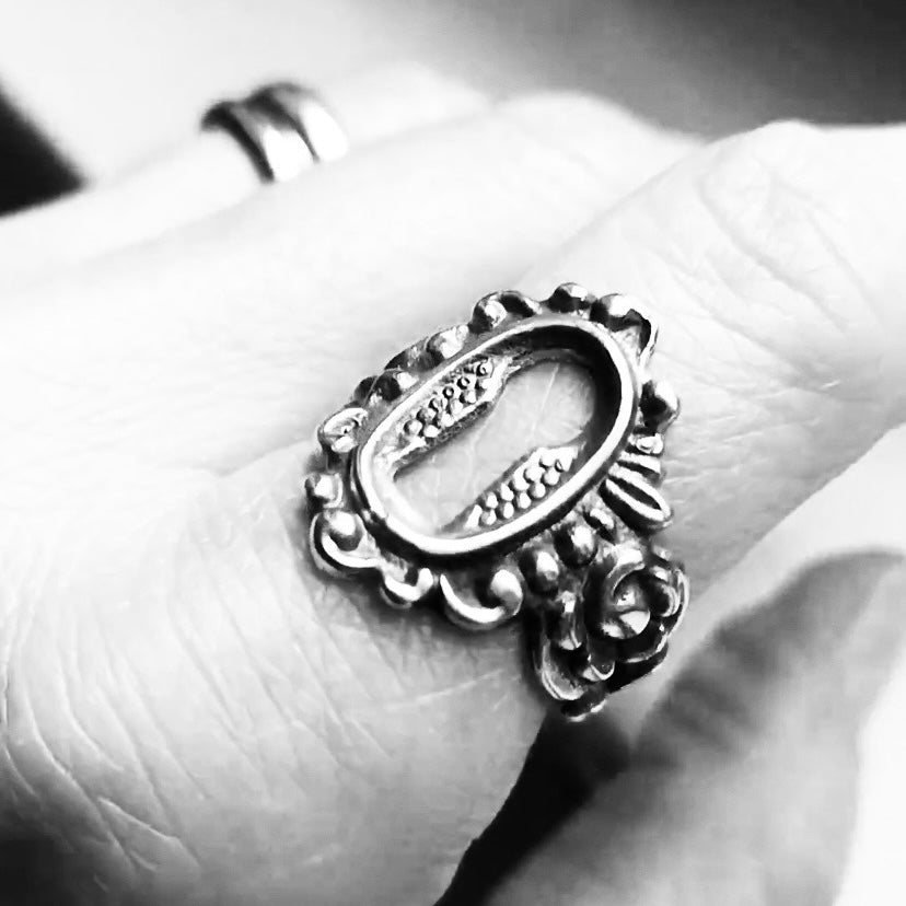 Anello Artigianale “SERRATURA OVALE” Realizzato con serratura in Argento (Prima Metà del ’900)