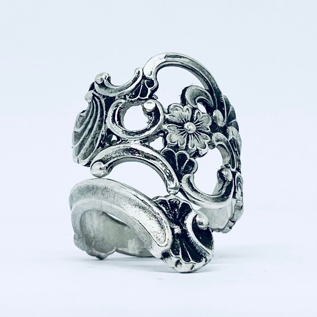 Anello Artigianale TRAFORATO Mod. CLASSICO/SPIRALE  Realizzato con Antica posata in Argento (Prima Metà del ’900)
