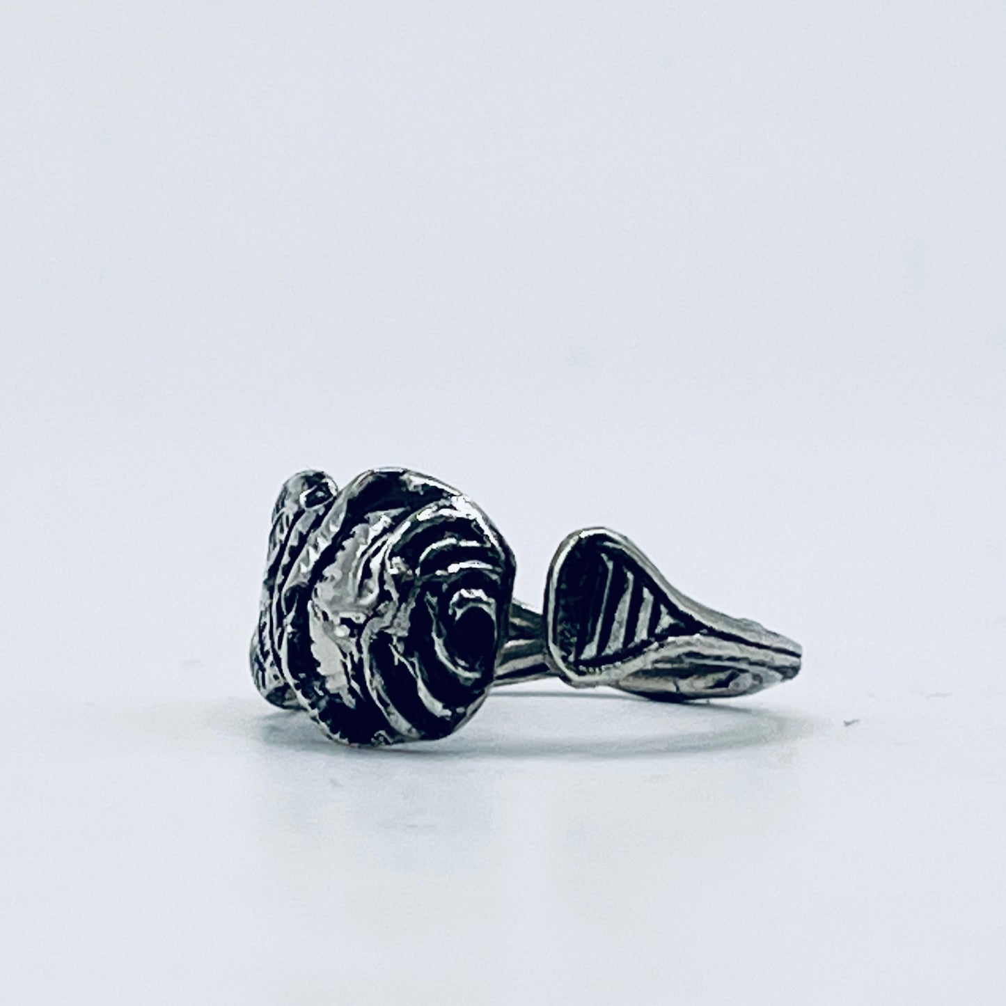 Anello Artigianale ROSA Mod. CLASSICO  Realizzato con Antica posata in Argento (Prima Metà del ’900) misura unica 8