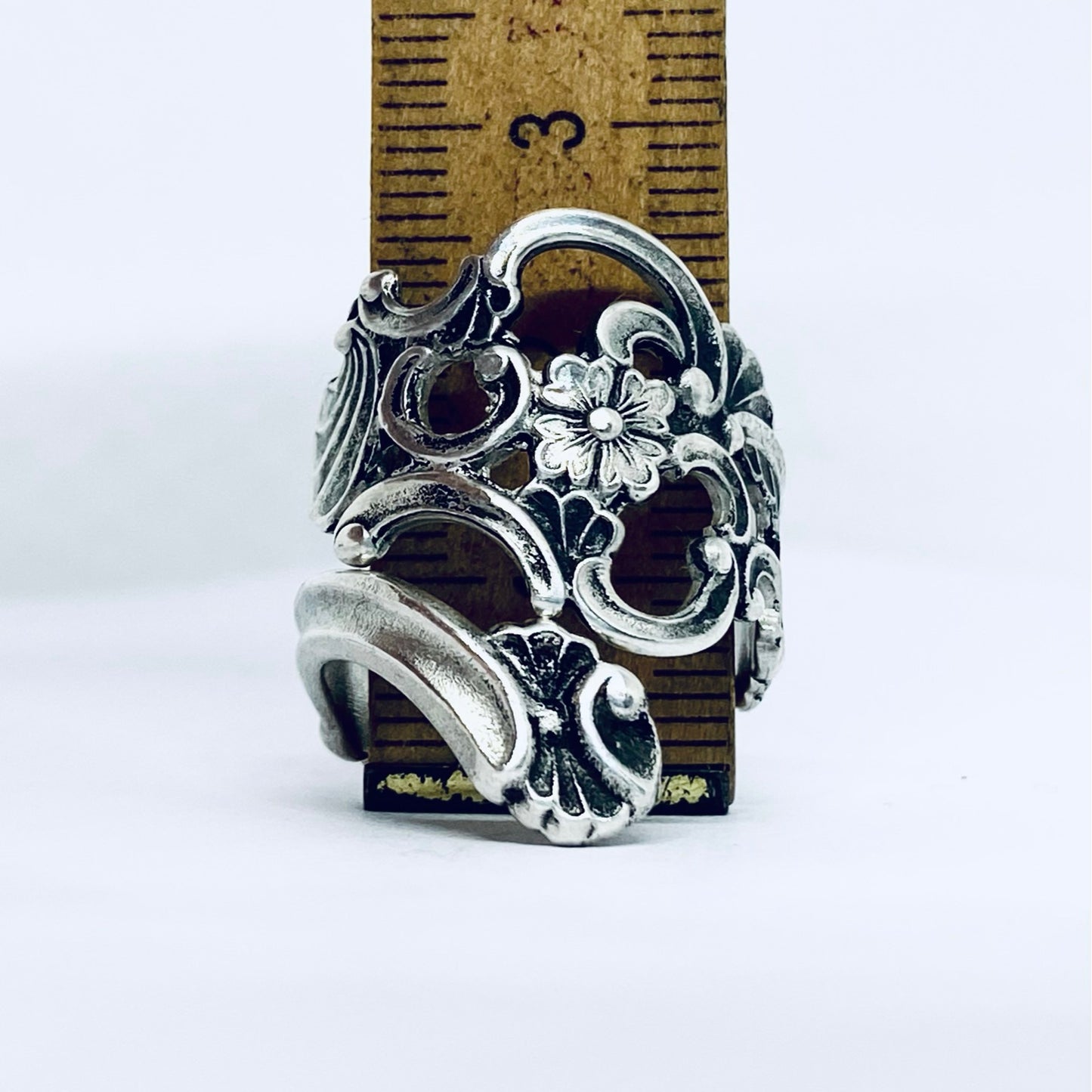 Anello Artigianale TRAFORATO Mod. CLASSICO/SPIRALE  Realizzato con Antica posata in Argento (Prima Metà del ’900)