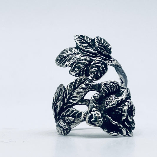 Anello Artigianale ROSA&FOGLIA Mod. PINZETTA  Realizzato con Antica posata in Argento 835 (Prima Metà del ’900)