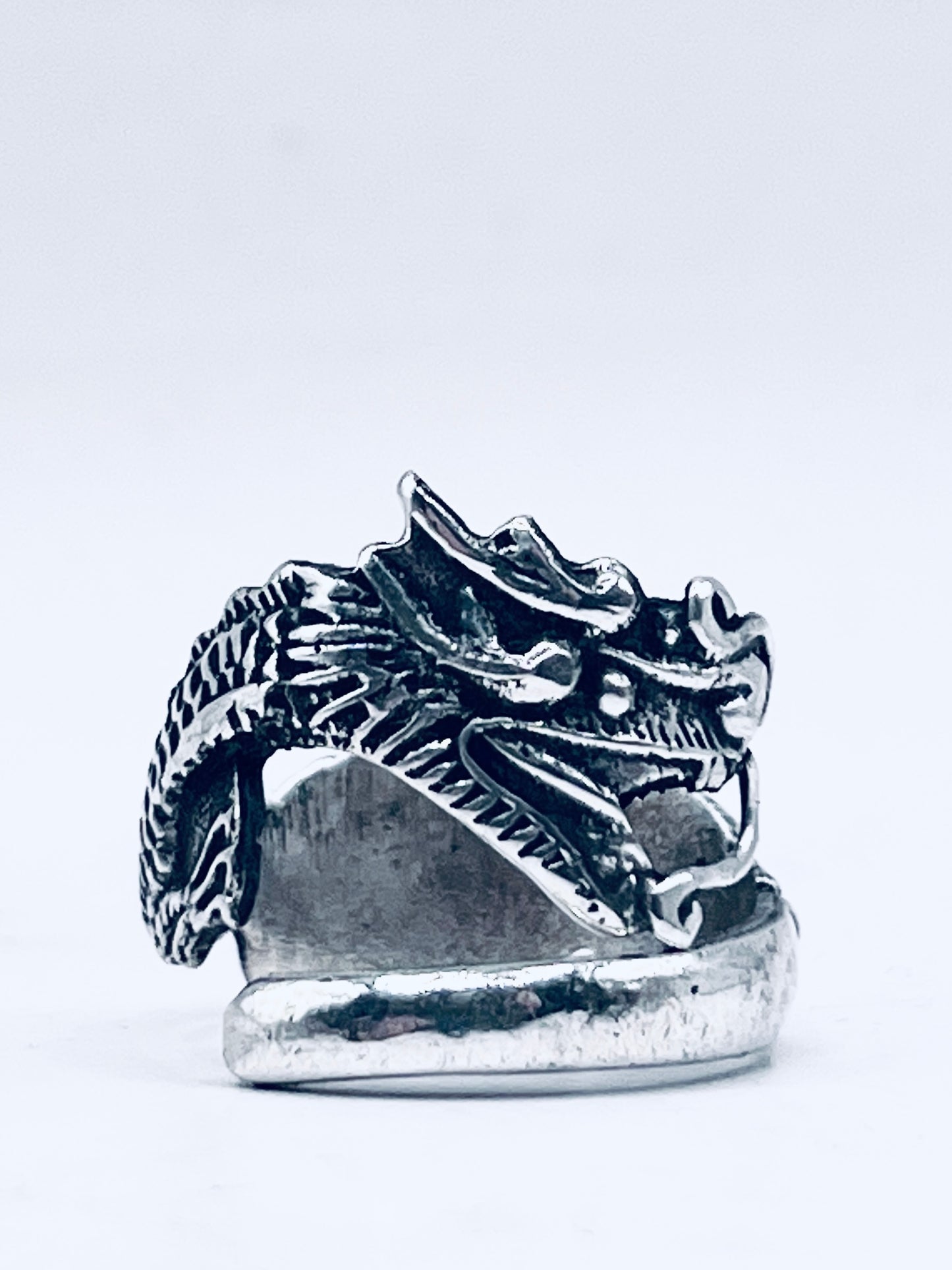 Anello Artigianale DRAGONE CINESE Mod. SPIRALE  Realizzato con  Antica posata in Argento (Prima Metà del ’900)