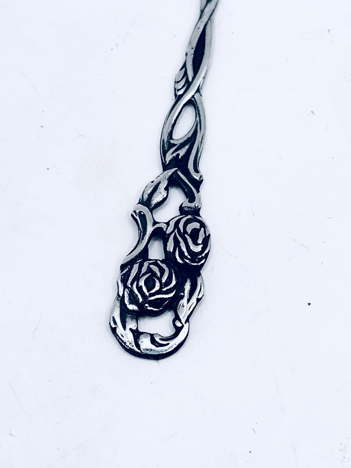 Anello Rose Traforate ricavato da una posata antica in argento 925 – vista 20