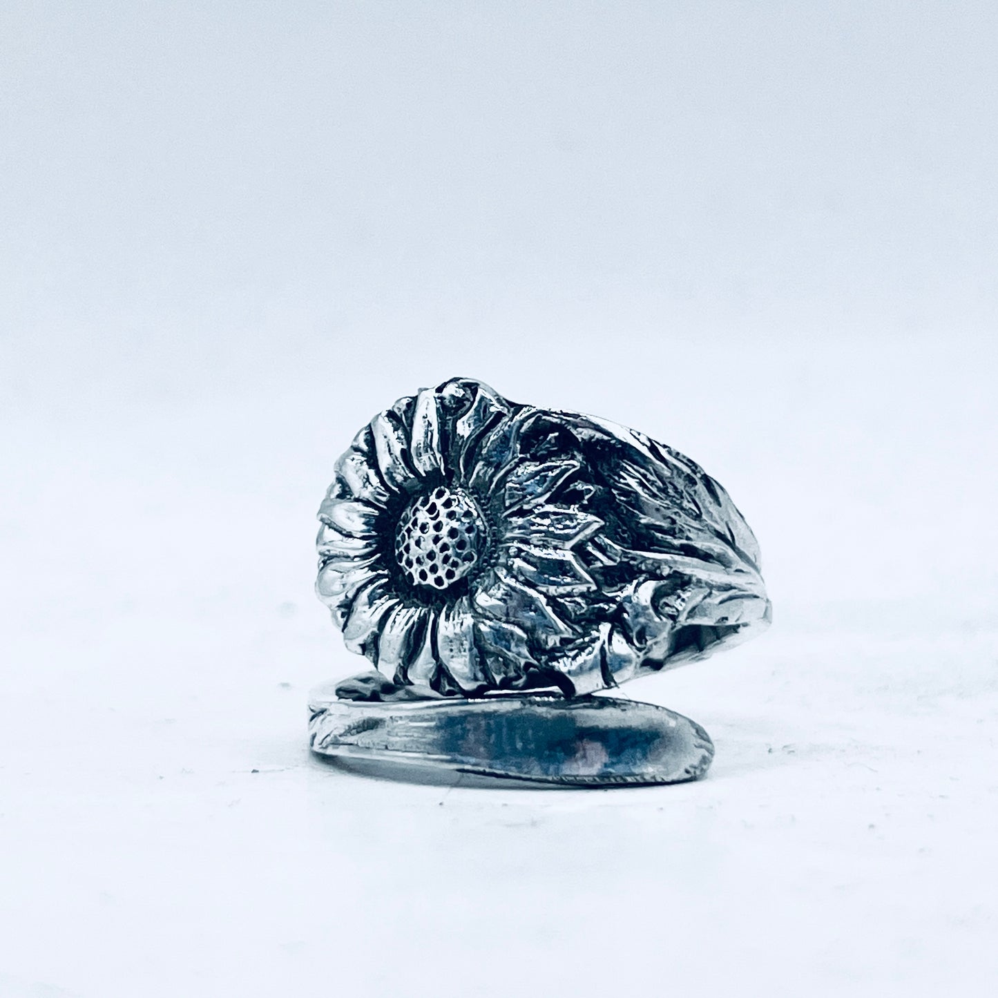 Anello Artigianale GIRASOLE Mod. SPIRALE  Realizzato con  Antica posata in Argento (Prima Metà del ’900)